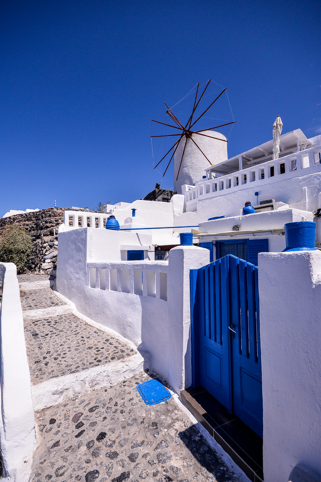 Sigma 10-20mm F4-5.6 EX DC HSM sample photo. Beautiful santorini photography