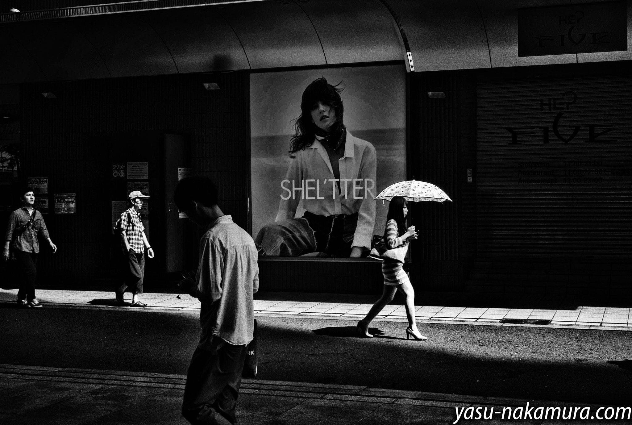 Leica Summarit-M 35mm F2.4 ASPH sample photo. Osaka street photography