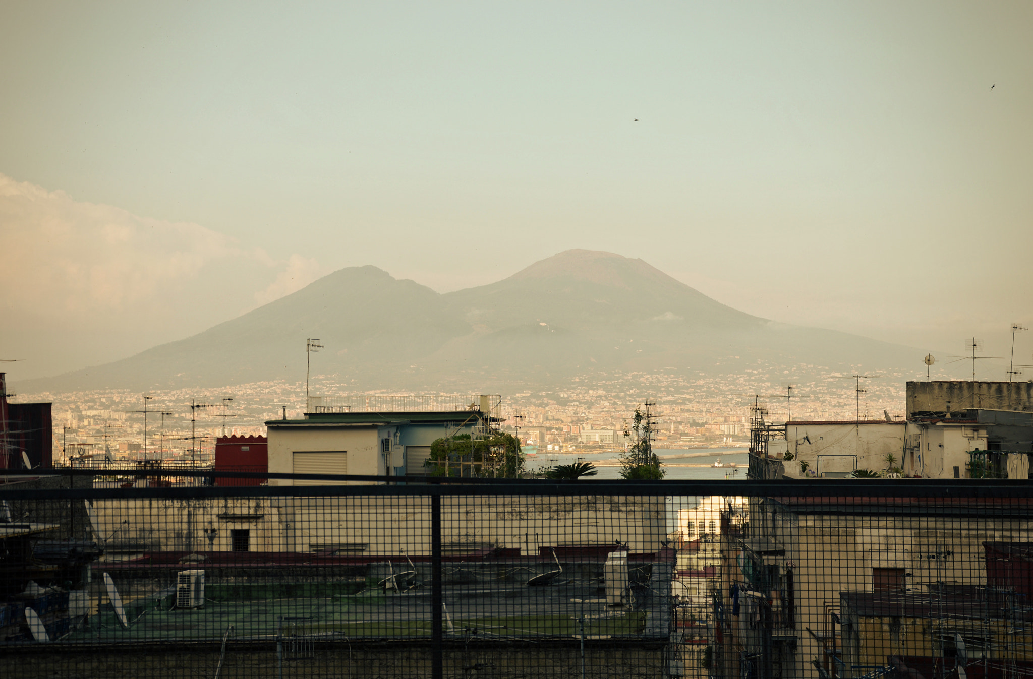Nikon AF-S Nikkor 500mm F4E FL ED VR sample photo. Napoli photography