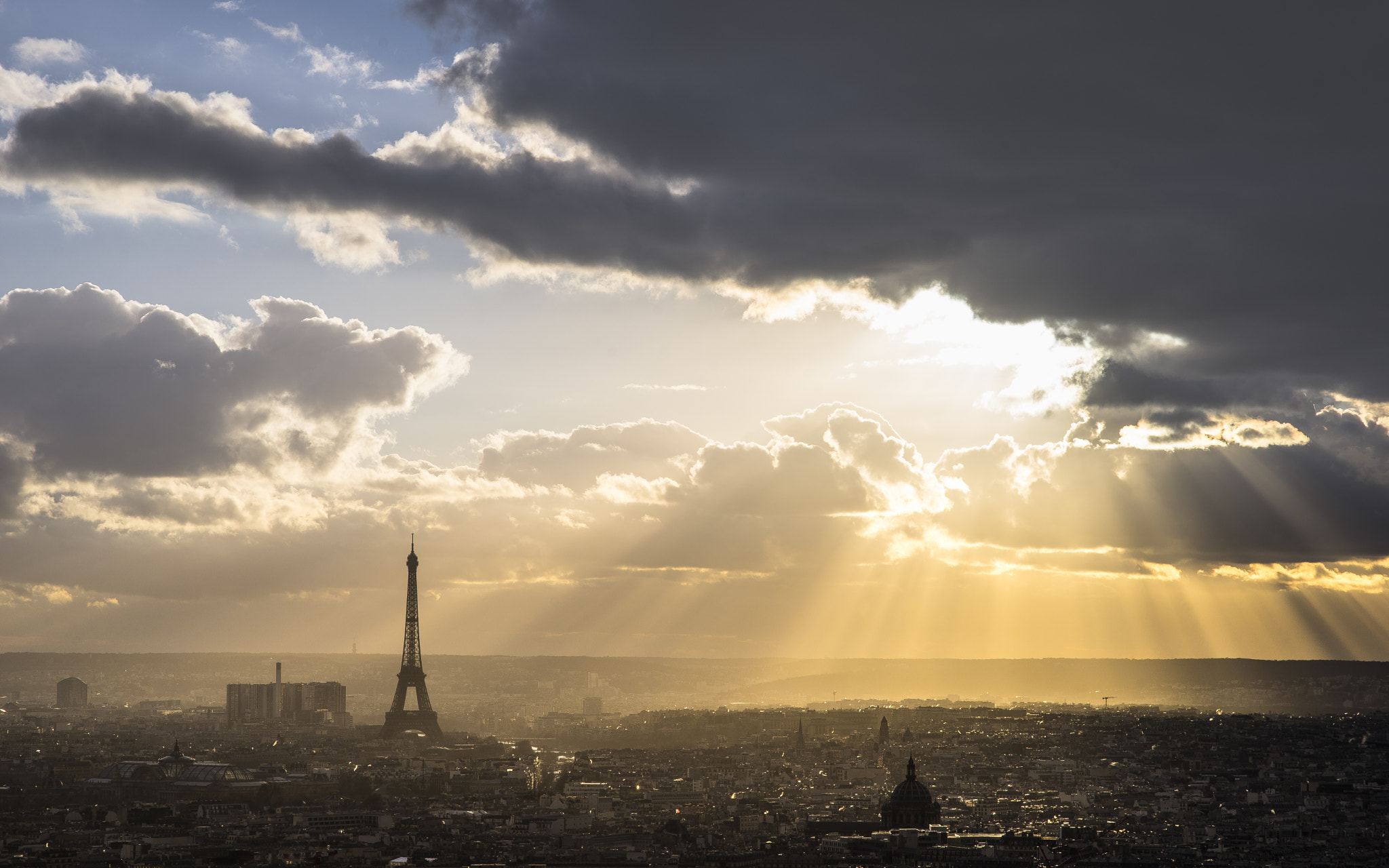Sony a7 II + Sigma 85mm F1.4 EX DG HSM sample photo. Paris photography