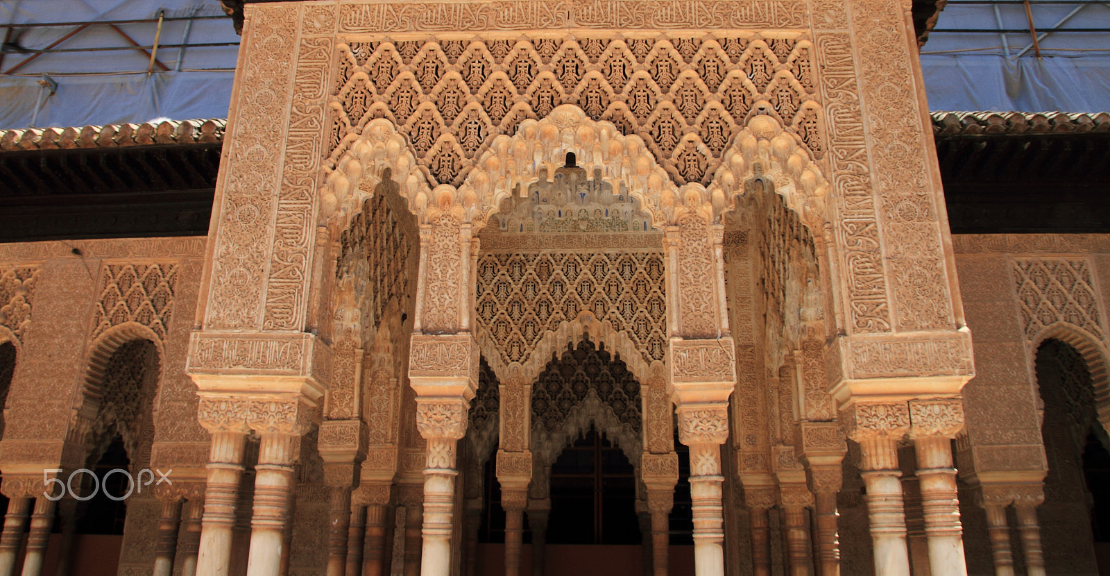 Canon 18-250mm sample photo. Patio de los leones, alhambra de granada photography