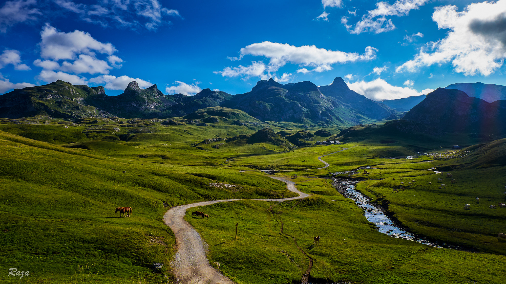 Fujifilm XC 16-50mm F3.5-5.6 OIS sample photo. Vallée d'ossau photography