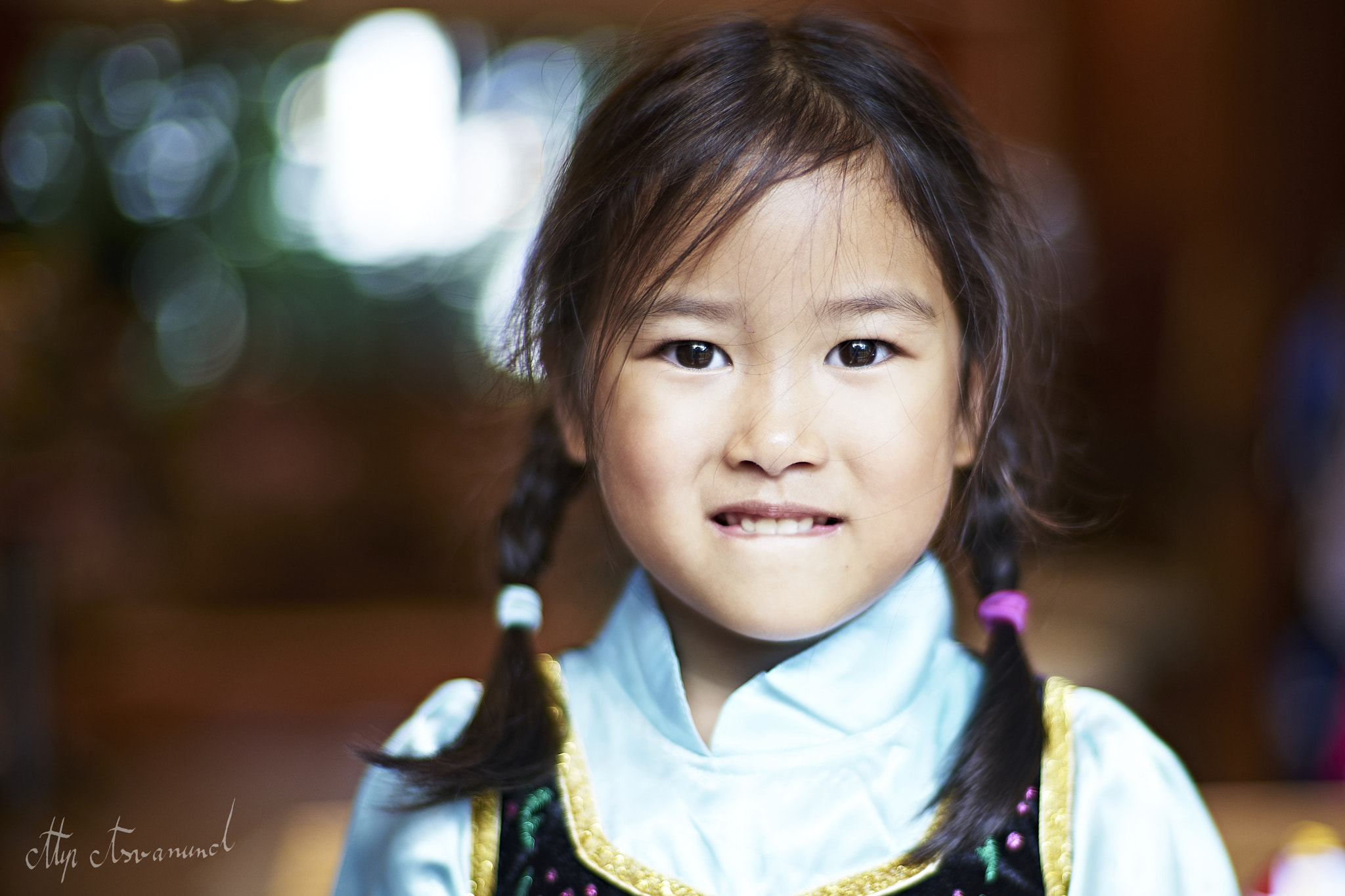 DT 40mm F2.8 SAM sample photo. Biting her lips photography