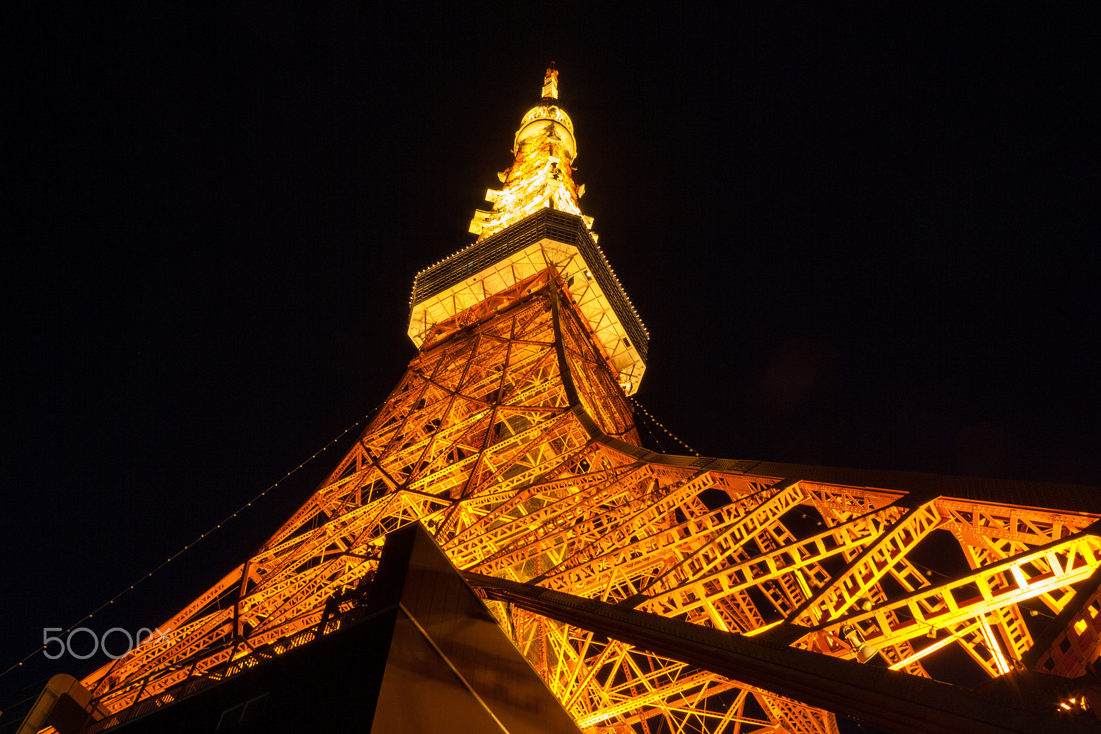 Canon EOS 1000D (EOS Digital Rebel XS / EOS Kiss F) + Canon EF-S 18-55mm f/3.5-5.6 USM sample photo. Tokyo tower photography