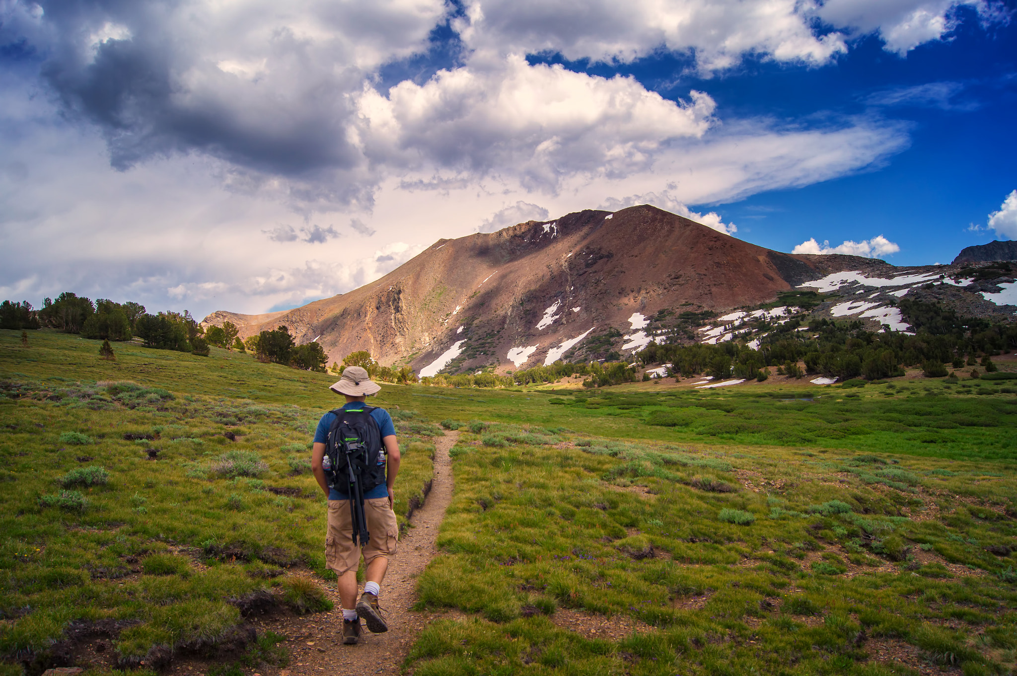 Sony SLT-A35 + Sony DT 18-55mm F3.5-5.6 SAM sample photo. Yosemite - mono pass - traveller photography