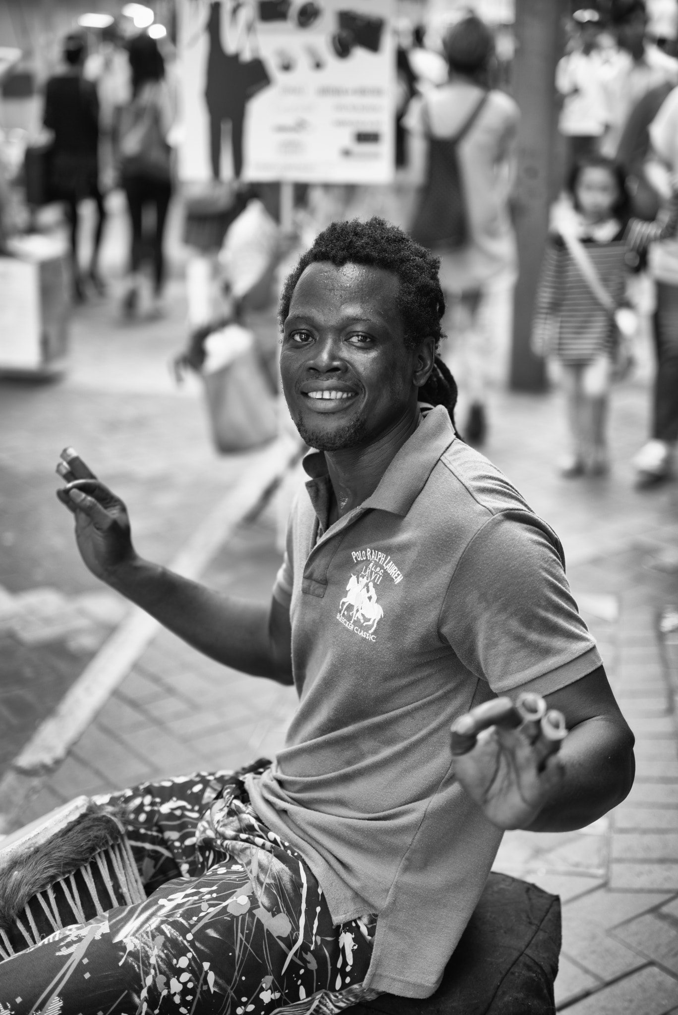 Leica APO-Summicron-M 50mm F2 ASPH sample photo. Street musician at causeway bay photography