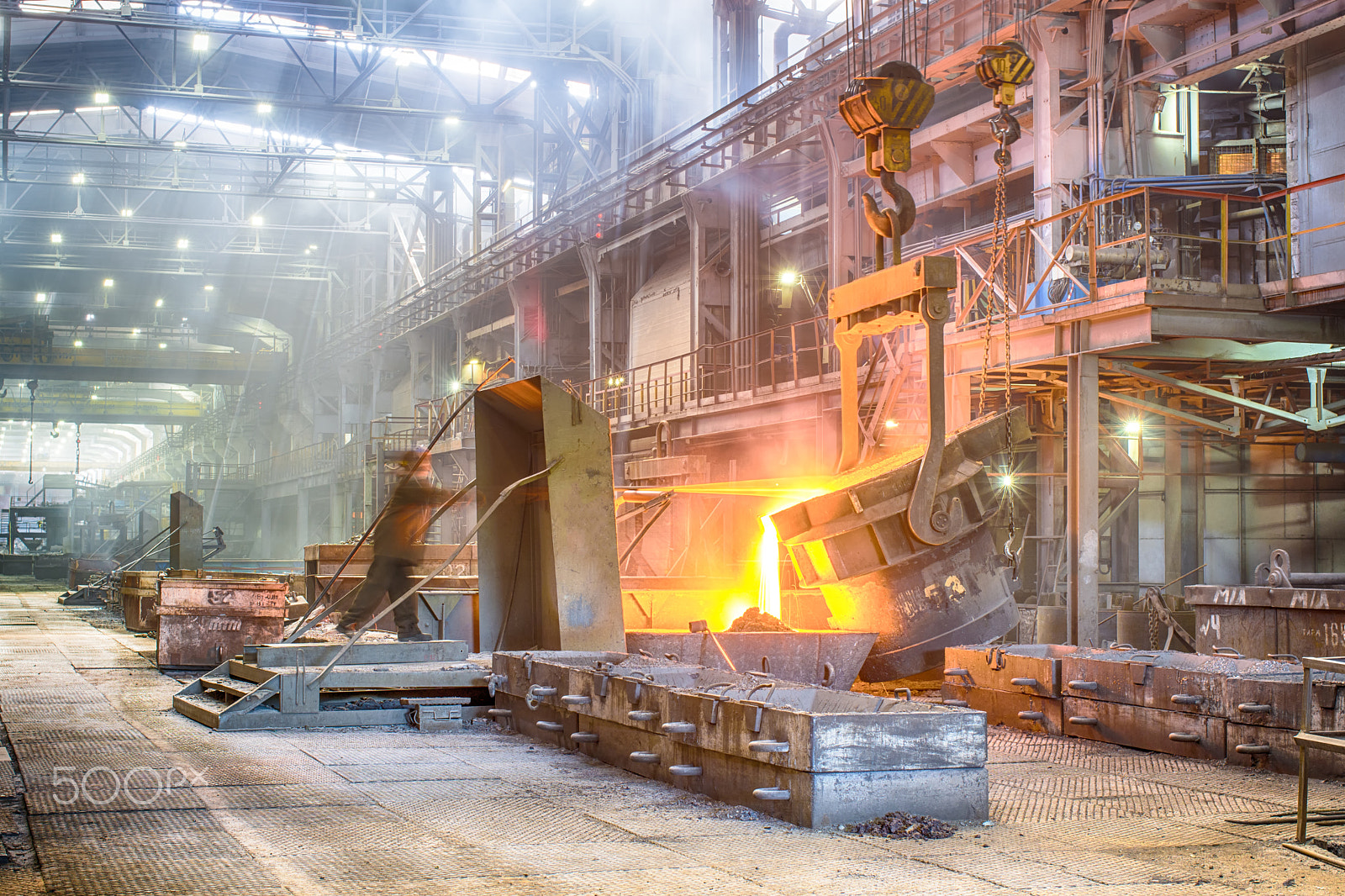 Nikon D7200 + Nikon AF Nikkor 35mm F2D sample photo. Casting ferroalloy factory photography