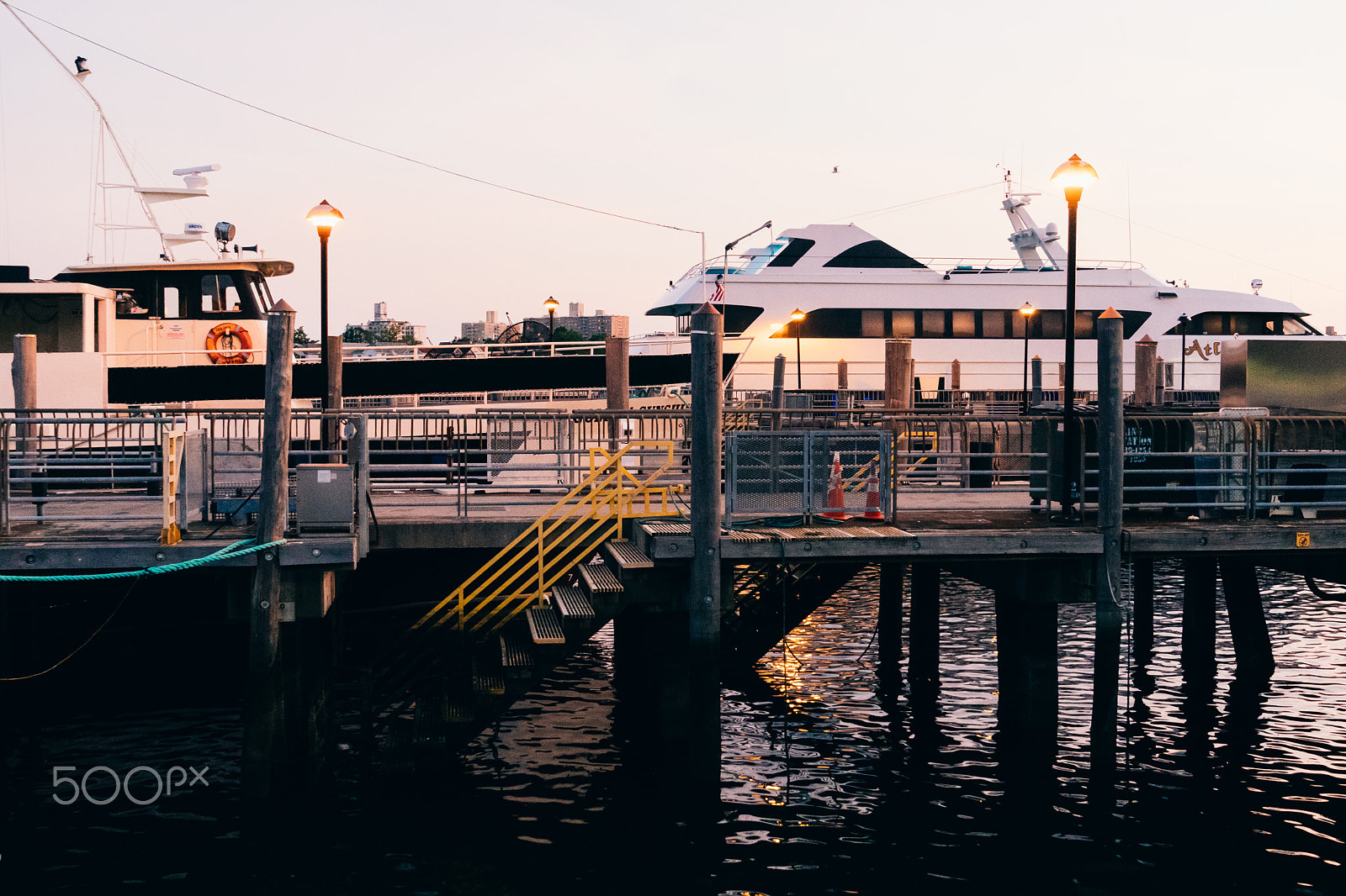 Sony a6300 + Sony Vario Tessar T* FE 24-70mm F4 ZA OSS sample photo. Let's sail away photography
