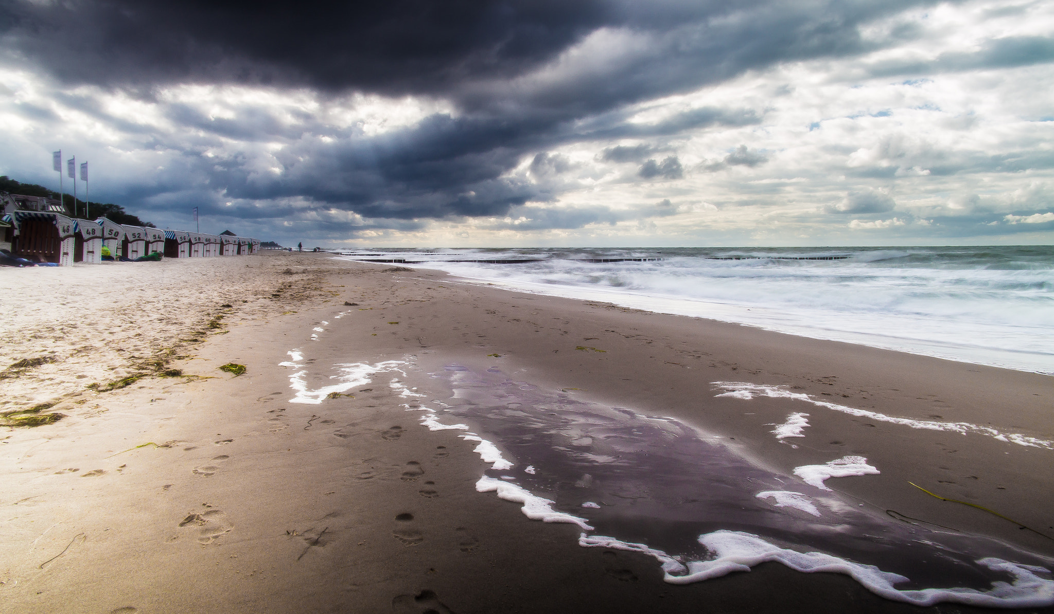 Canon EOS 6D + Canon EF 24-85mm F3.5-4.5 USM sample photo. Dramatic sea photography