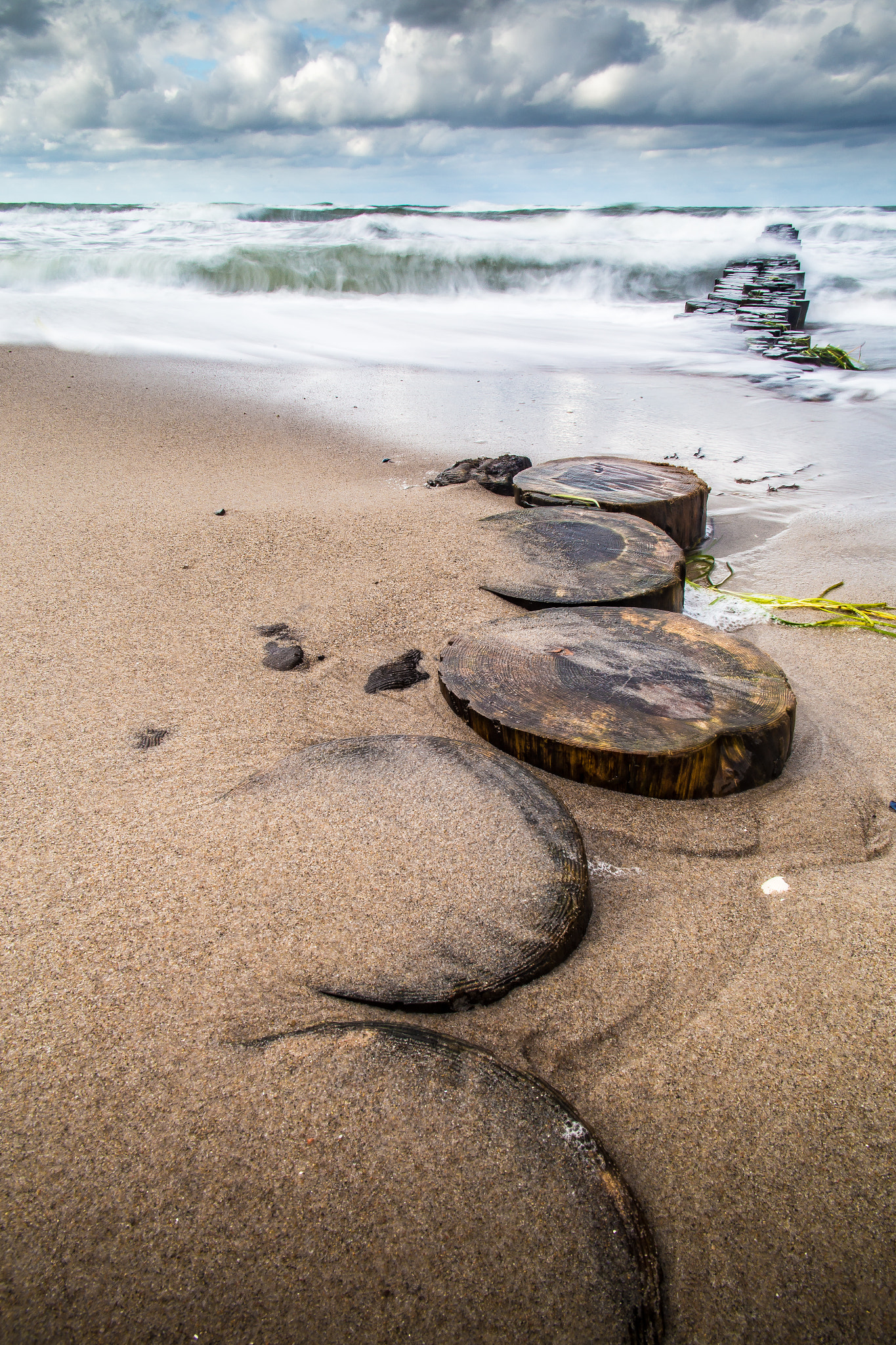 Canon EOS 6D + Canon EF 24-85mm F3.5-4.5 USM sample photo. Dramatic sea photography