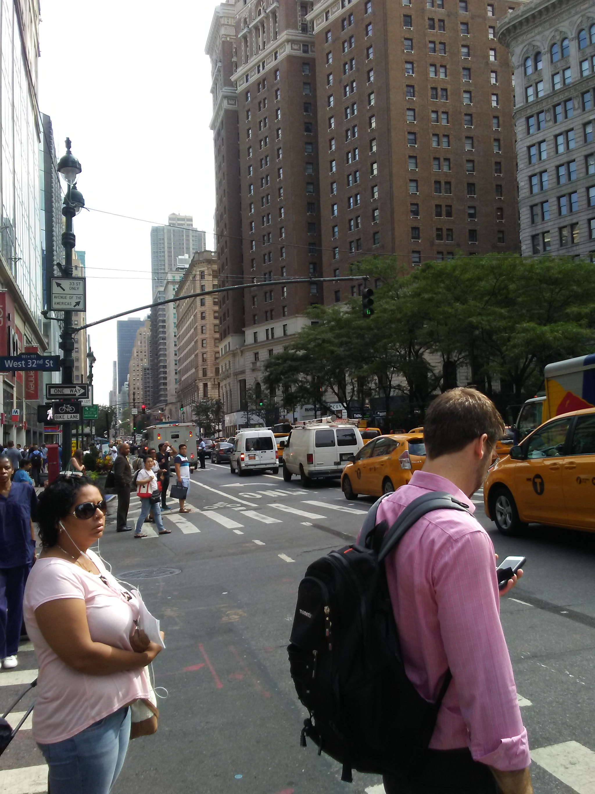 LG M1 sample photo. 34th street herald square photography