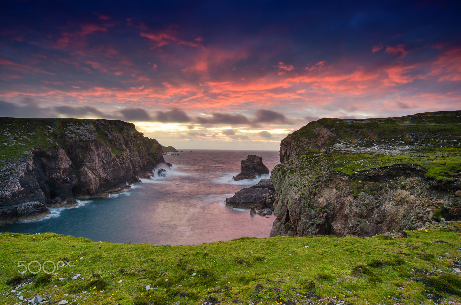 Sigma 12-24mm F4.5-5.6 EX DG Aspherical HSM sample photo. Tory red sky photography