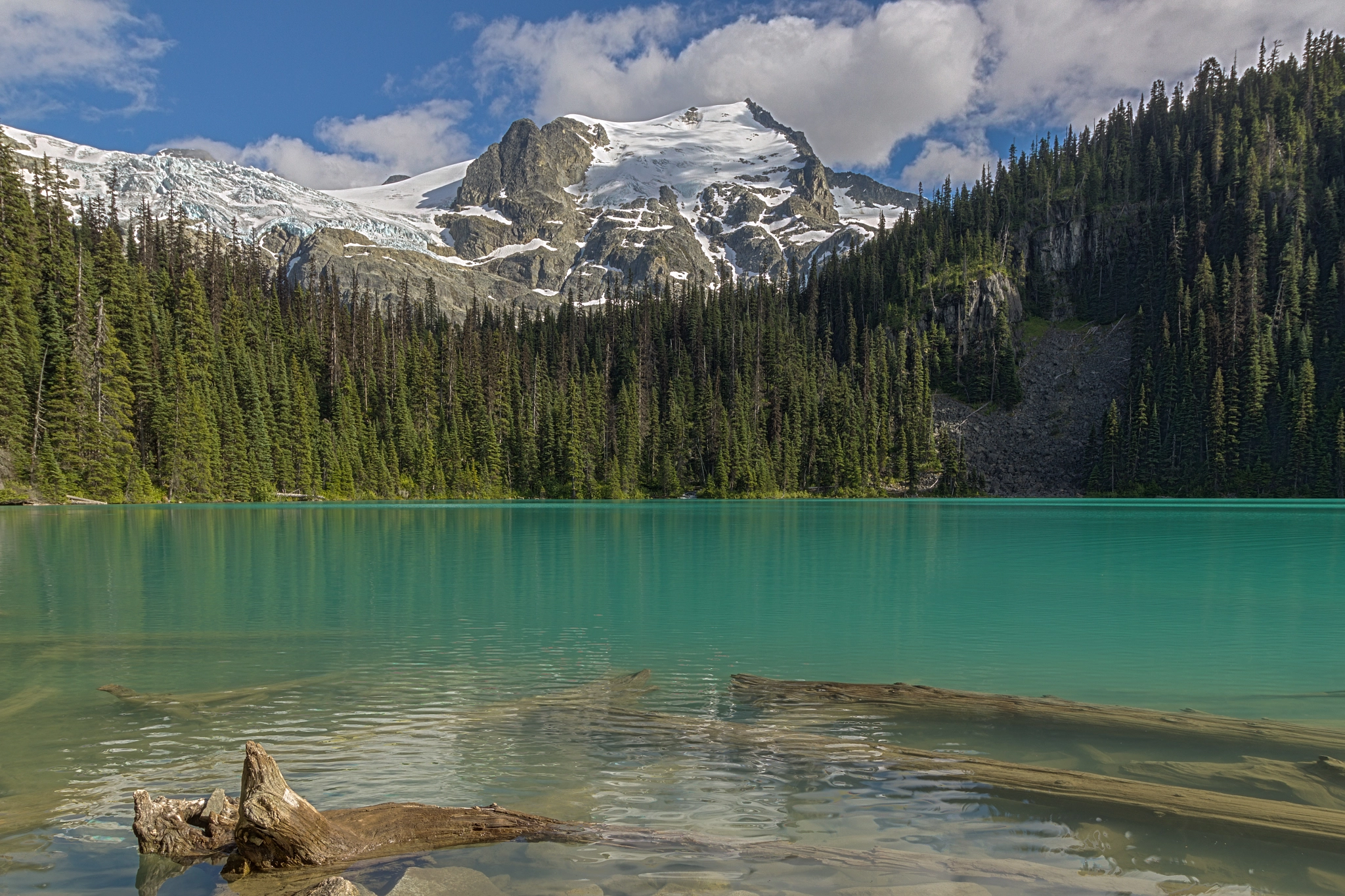 Canon EOS 550D (EOS Rebel T2i / EOS Kiss X4) sample photo. Middle joffre lake photography