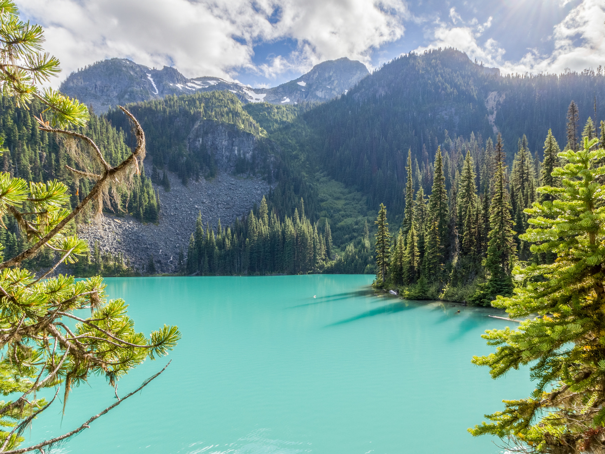 Canon EOS 550D (EOS Rebel T2i / EOS Kiss X4) sample photo. Joffre lake photography
