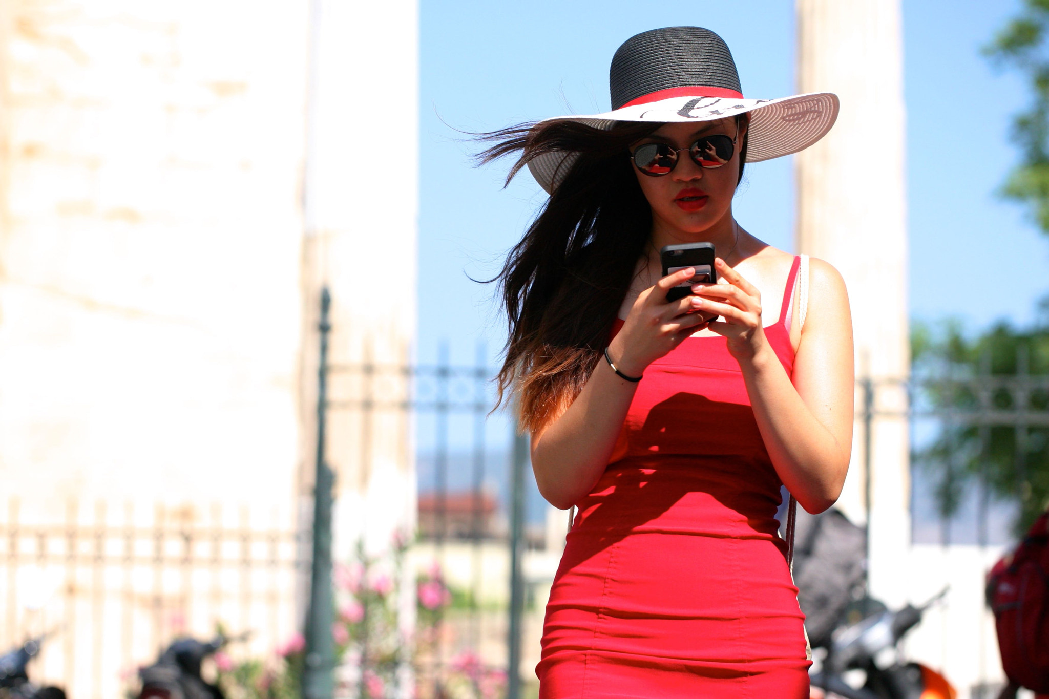 Canon EOS 5D + Canon EF 100mm F2.8L Macro IS USM sample photo. Lady in red photography