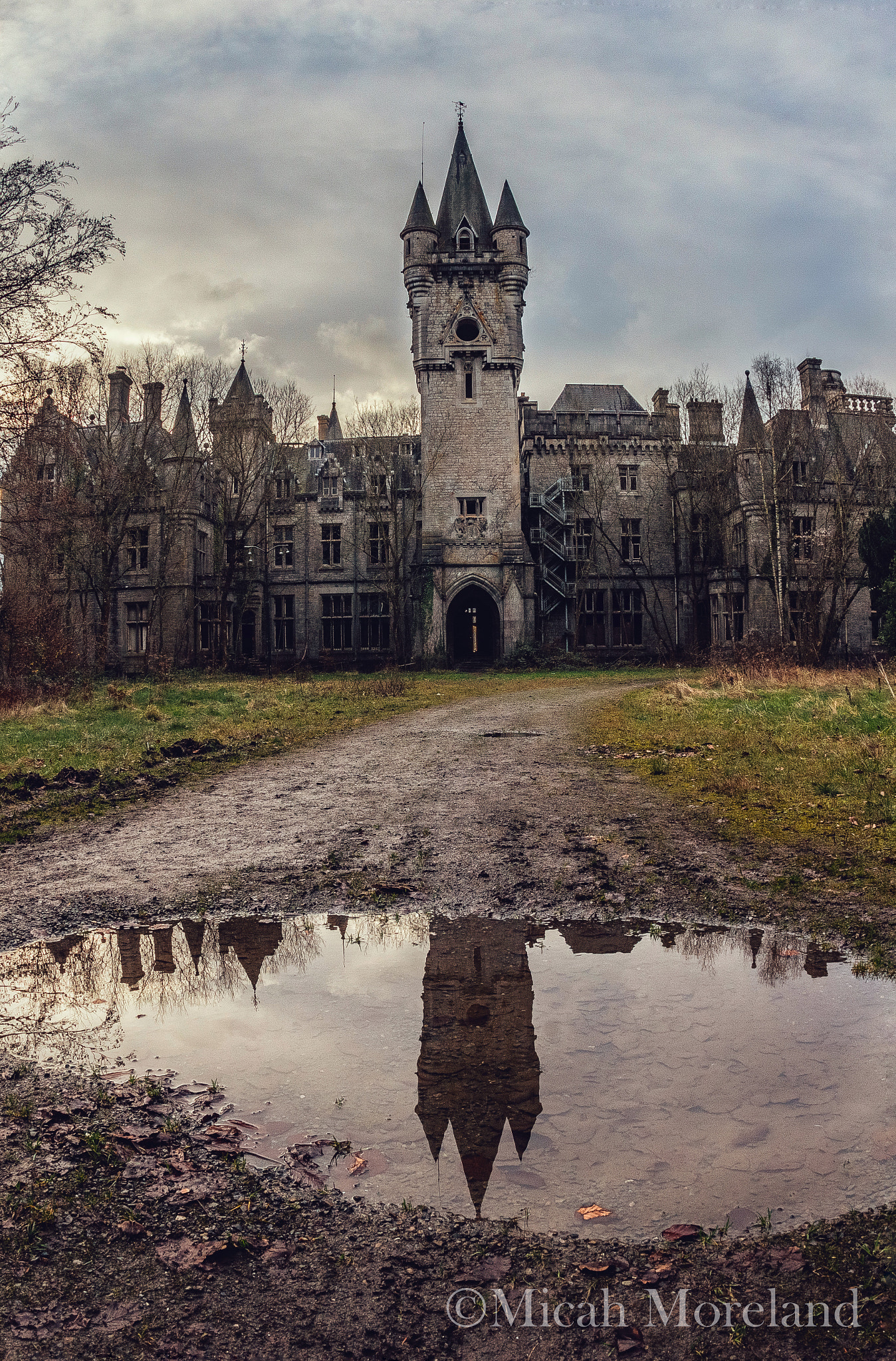 Canon EF 15mm F2.8 Fisheye sample photo. Miranda castle photography