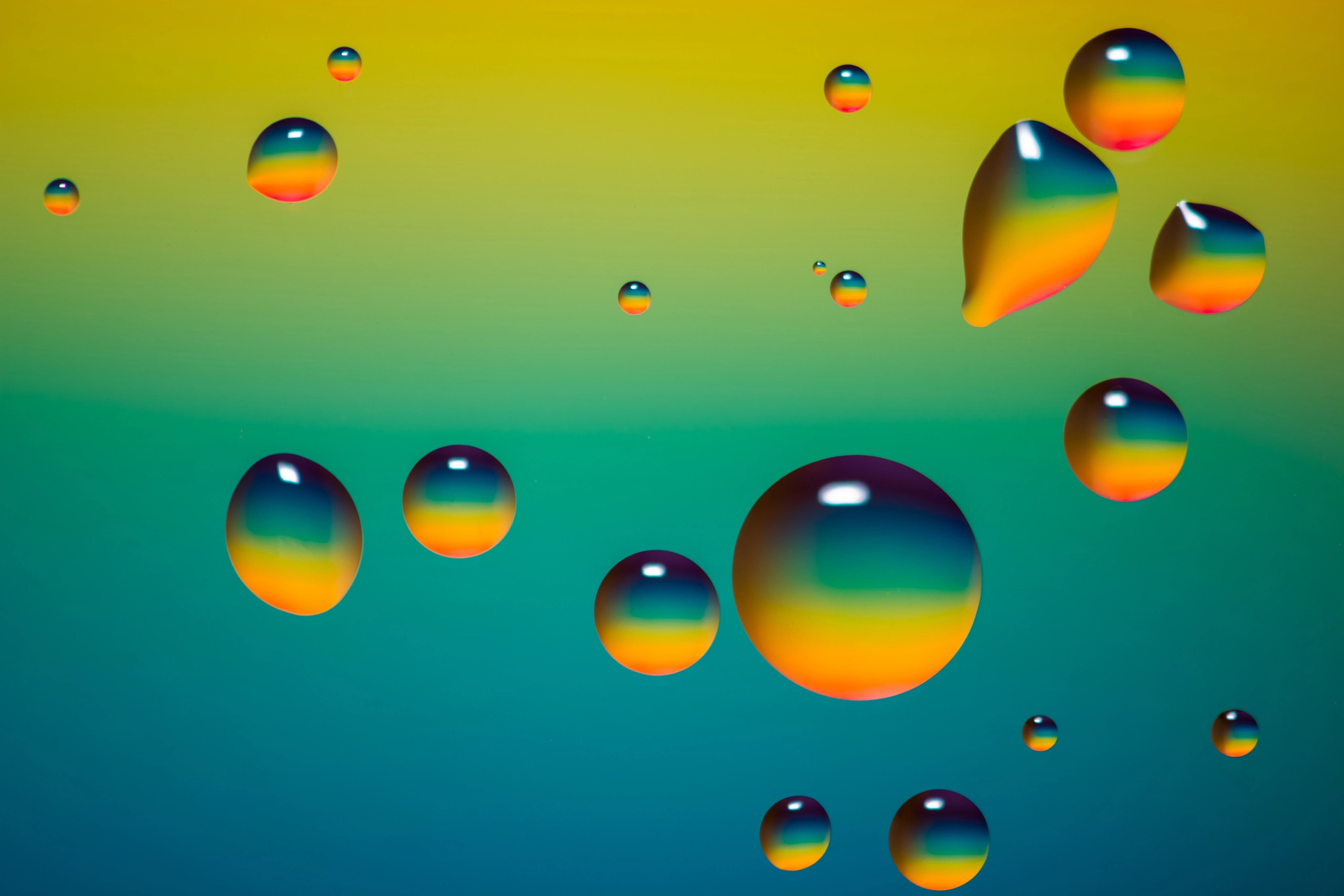 Nikon AF-S DX Micro-Nikkor 85mm F3.5G ED VR sample photo. Colorful bubbles photography
