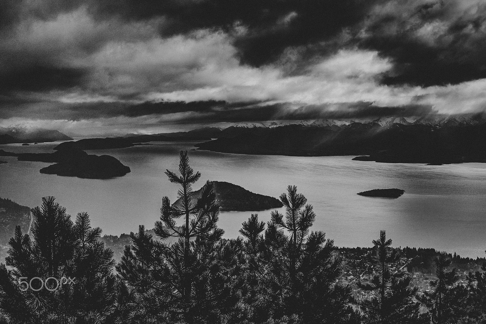 Canon EOS-1D X + Canon EF 35mm F1.4L USM sample photo. Lake nahuel huapi photography