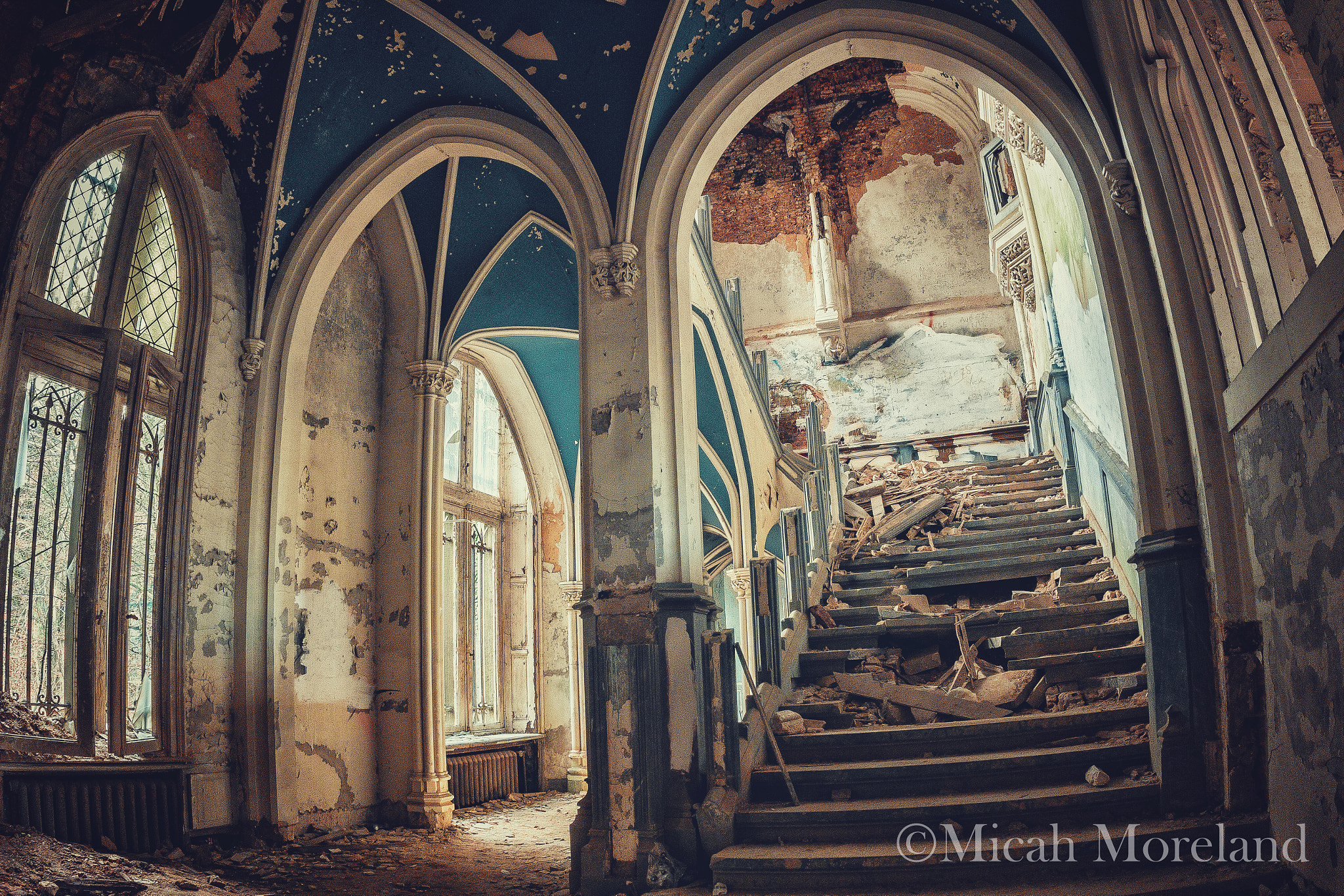 Canon EF 15mm F2.8 Fisheye sample photo. Miranda castle photography