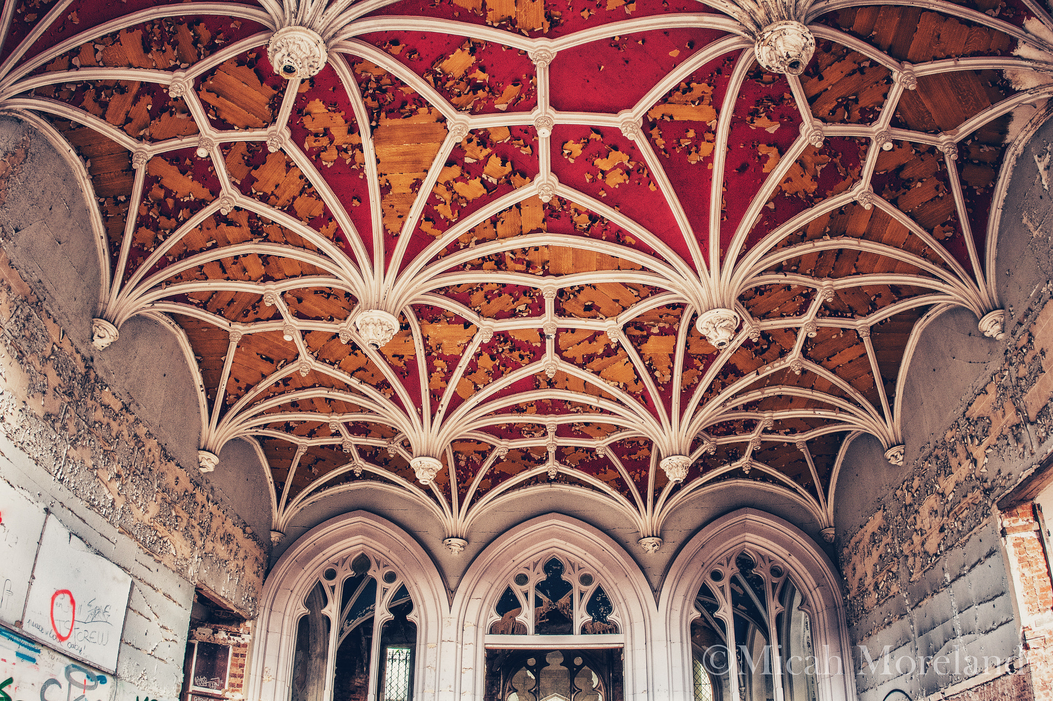 Canon EF 15mm F2.8 Fisheye sample photo. Miranda castle photography