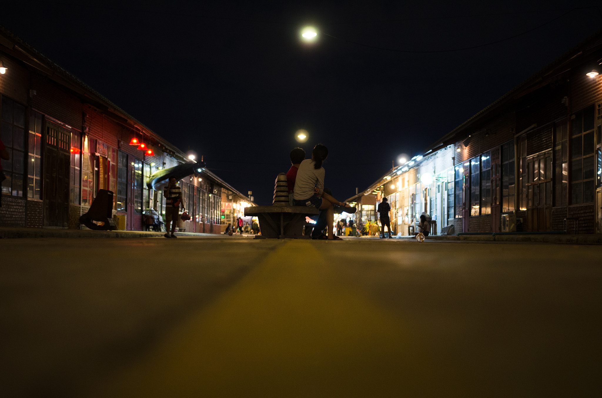 Nikon D5100 + Sigma 18-35mm F1.8 DC HSM Art sample photo. Meeting point photography