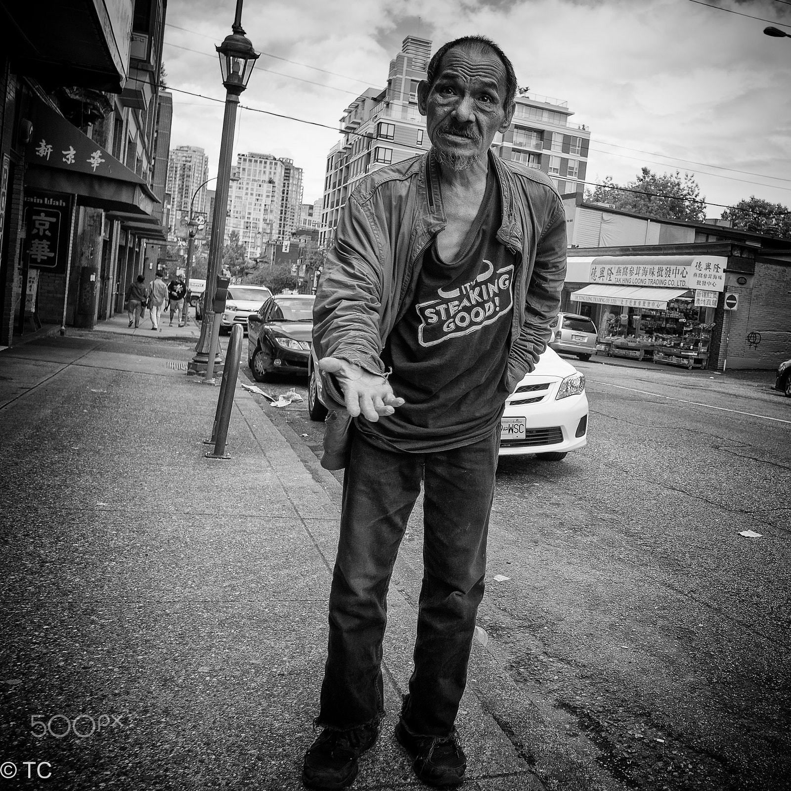 Panasonic Lumix DMC-GX8 + OLYMPUS M.12mm F2.0 sample photo. Street fusion photography