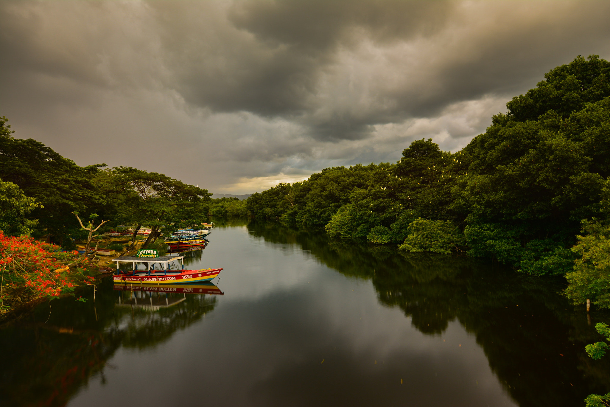 Tokina AT-X 11-20mm F2.8 PRO DX sample photo. River photography