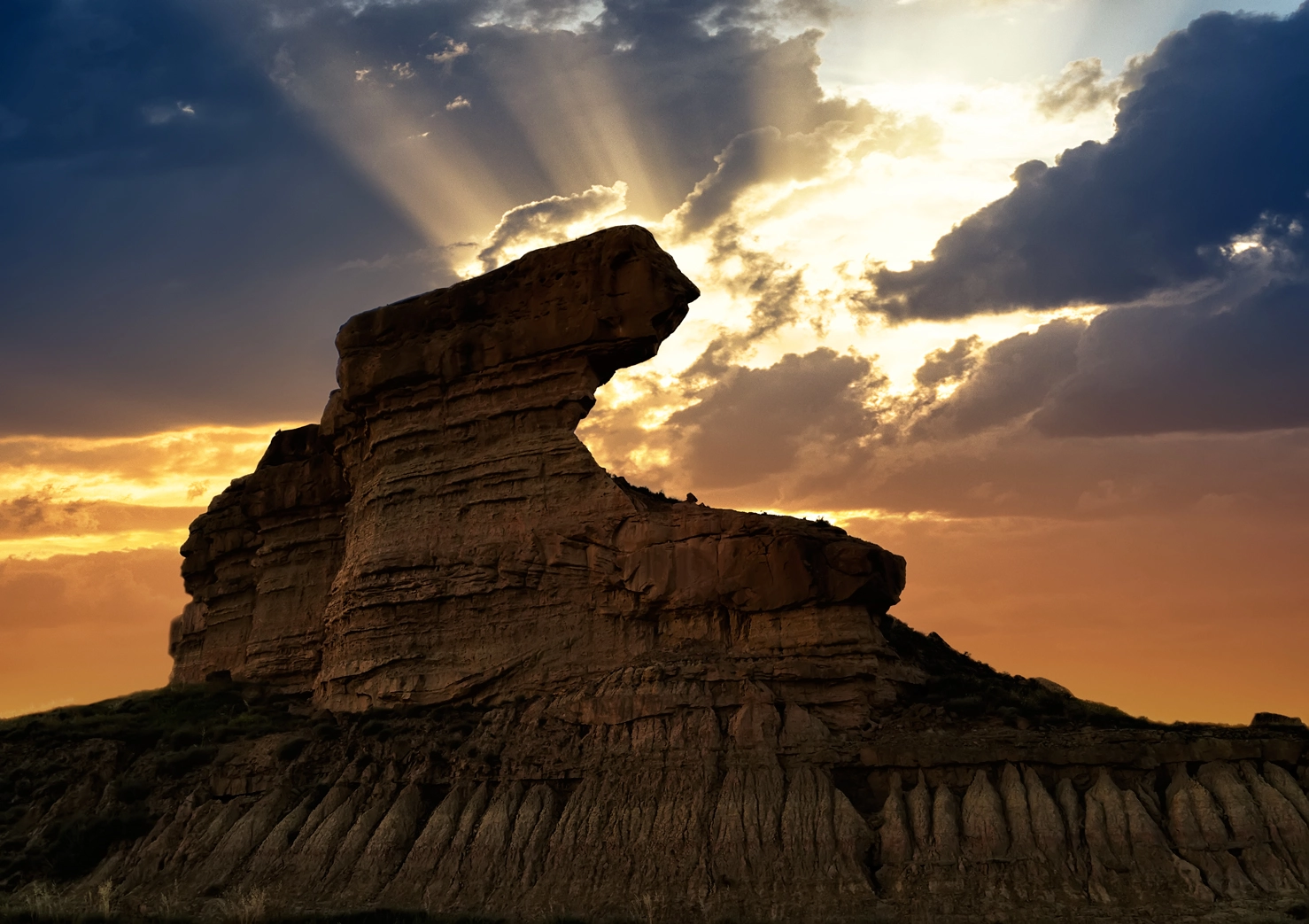 Nikon D7000 + Sigma 18-50mm F2.8 EX DC sample photo. Pedrolos al atardecer photography