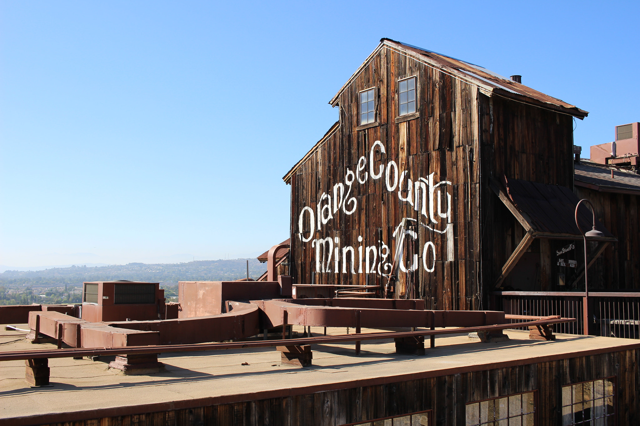 Canon EOS 100D (EOS Rebel SL1 / EOS Kiss X7) sample photo. Oc mining company restaurant photography