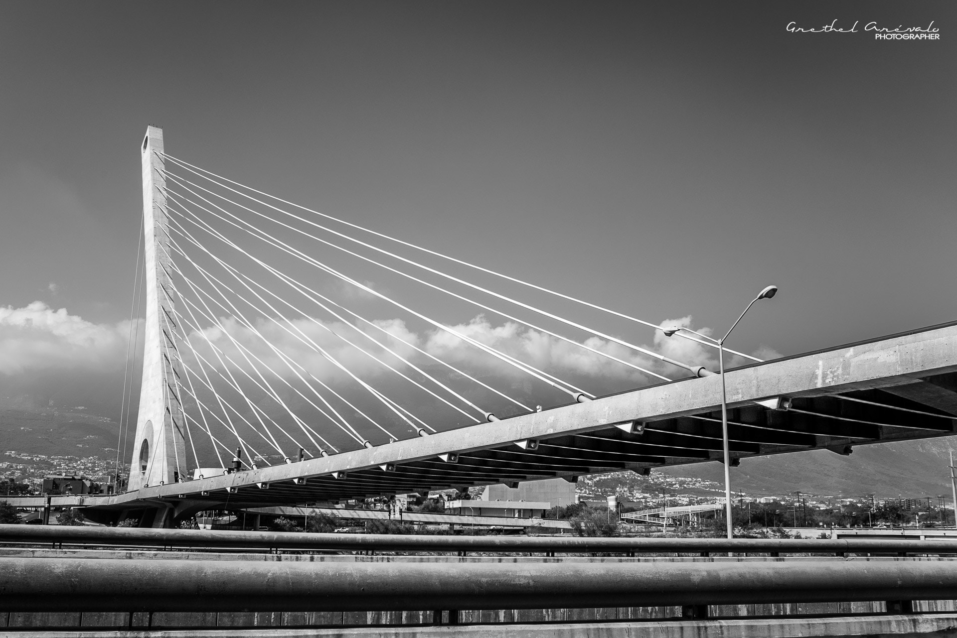 Nikon D810 + AF Nikkor 28mm f/2.8 sample photo. Lines to anywhere photography