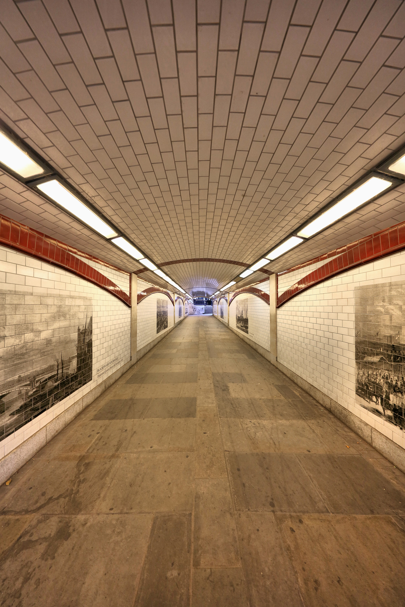 Canon EOS 5DS R + Canon EF 11-24mm F4L USM sample photo. London photography