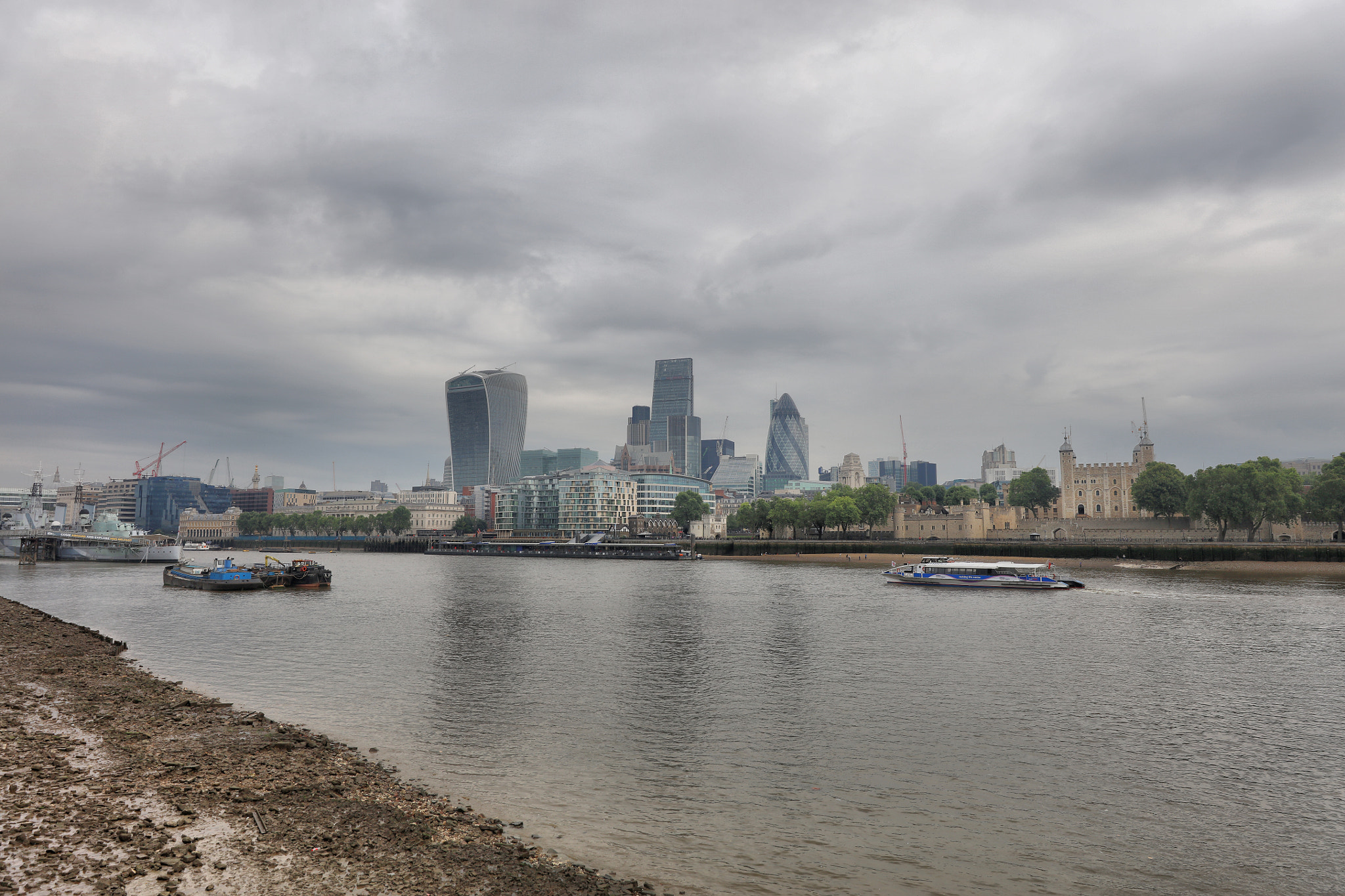 Canon EOS 5DS R + Canon EF 11-24mm F4L USM sample photo. London photography