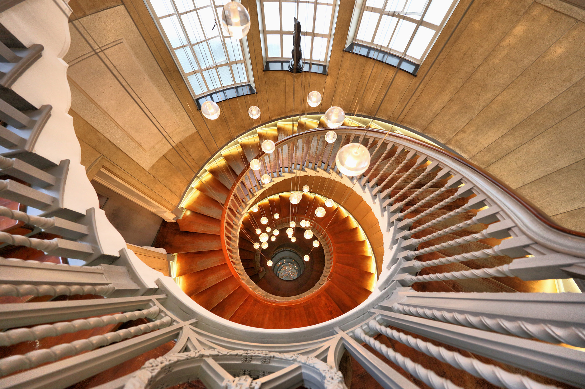 Canon EOS 5DS R + Canon EF 11-24mm F4L USM sample photo. London photography
