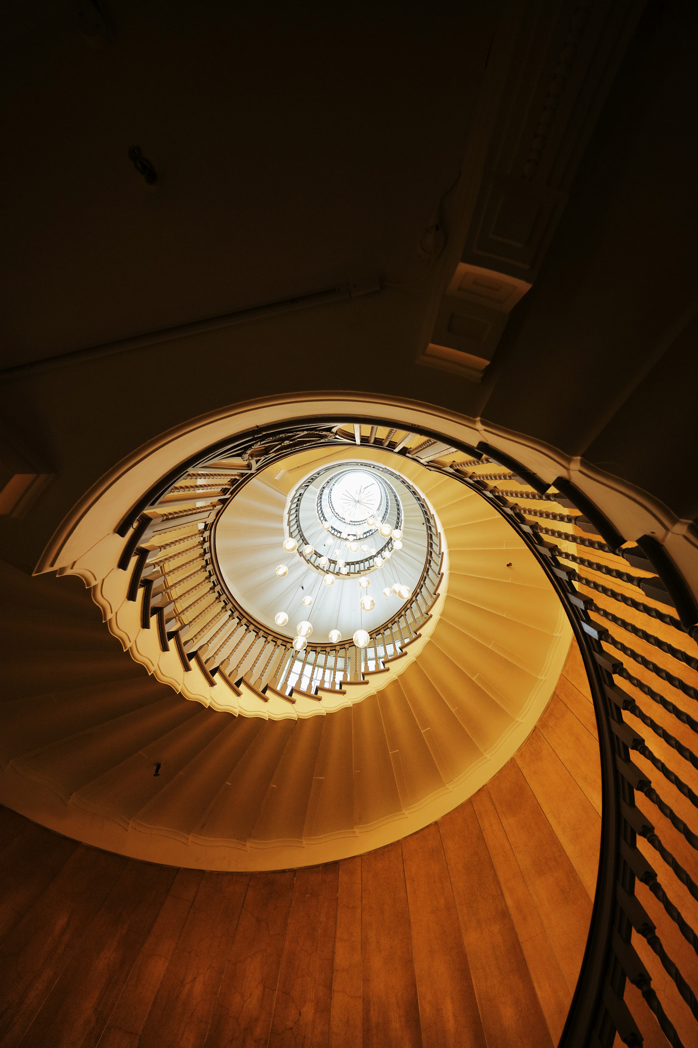 Canon EOS 5DS R + Canon EF 11-24mm F4L USM sample photo. London photography