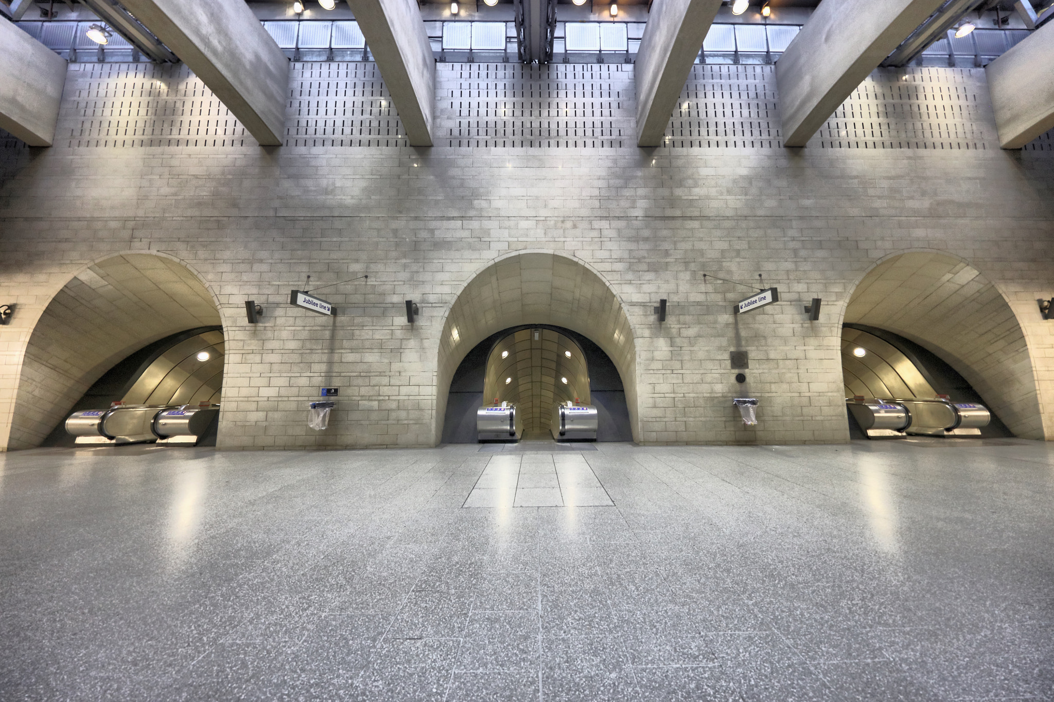 Canon EOS 5DS R + Canon EF 11-24mm F4L USM sample photo. London photography