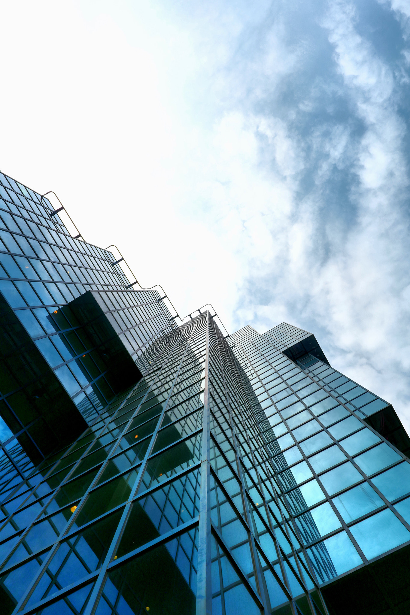 Canon EOS 5DS R + Canon EF 11-24mm F4L USM sample photo. London photography