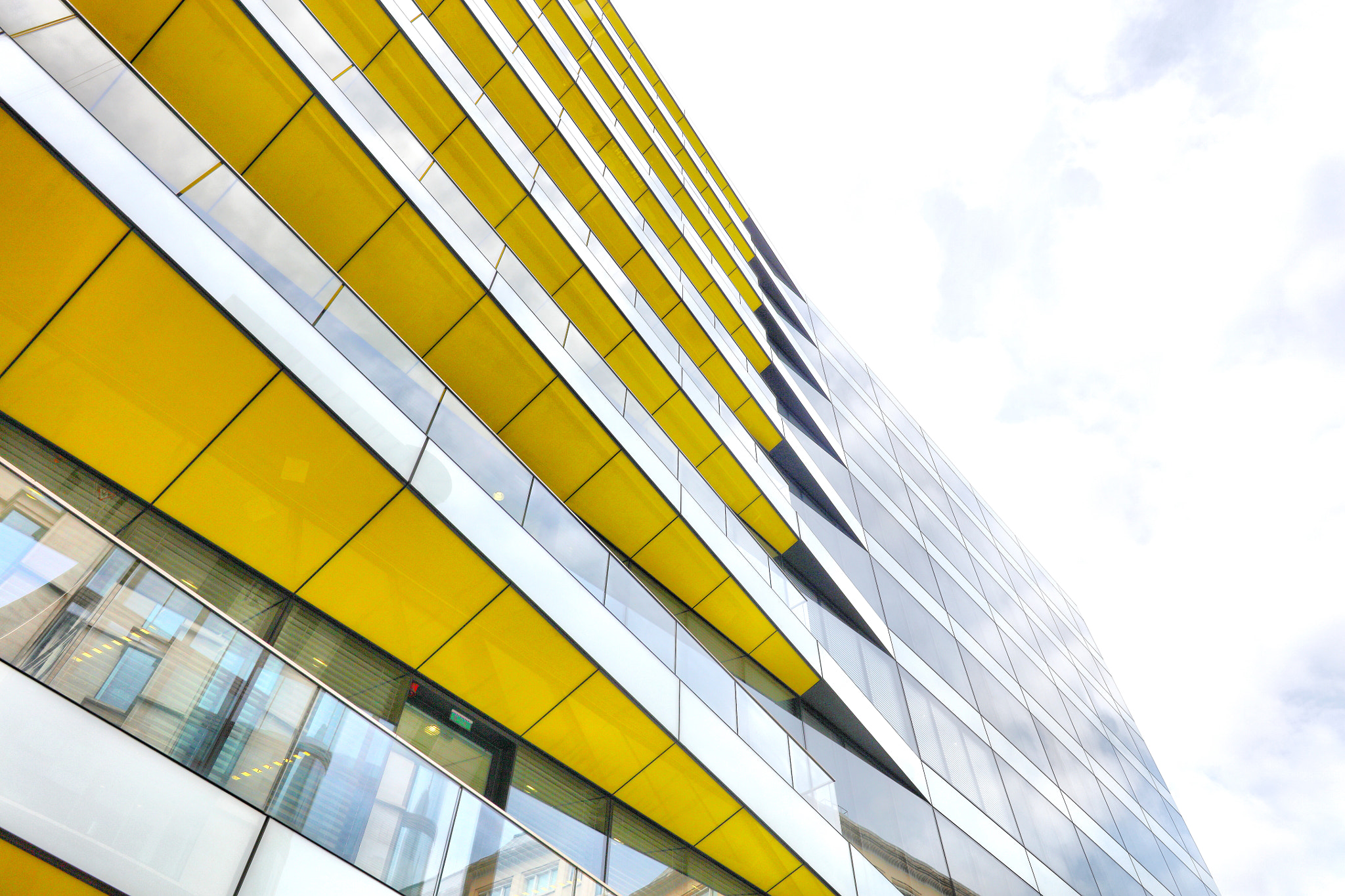 Canon EOS 5DS R + Canon EF 11-24mm F4L USM sample photo. London photography