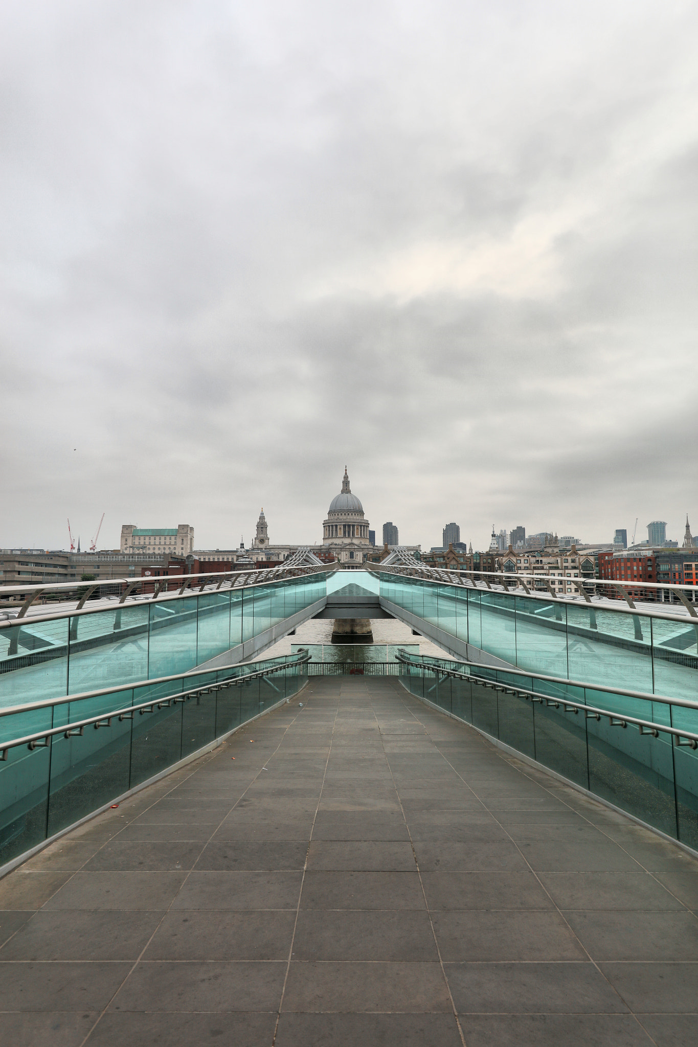 Canon EOS 5DS R + Canon EF 11-24mm F4L USM sample photo. London photography