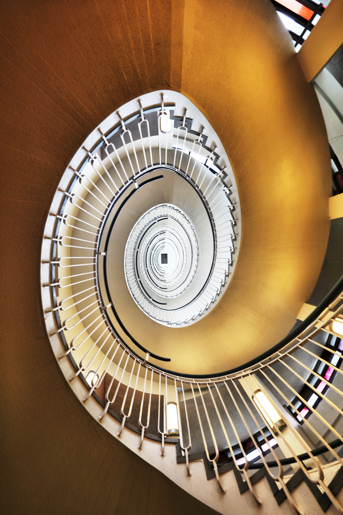 Canon EOS 5DS R + Canon EF 11-24mm F4L USM sample photo. London photography