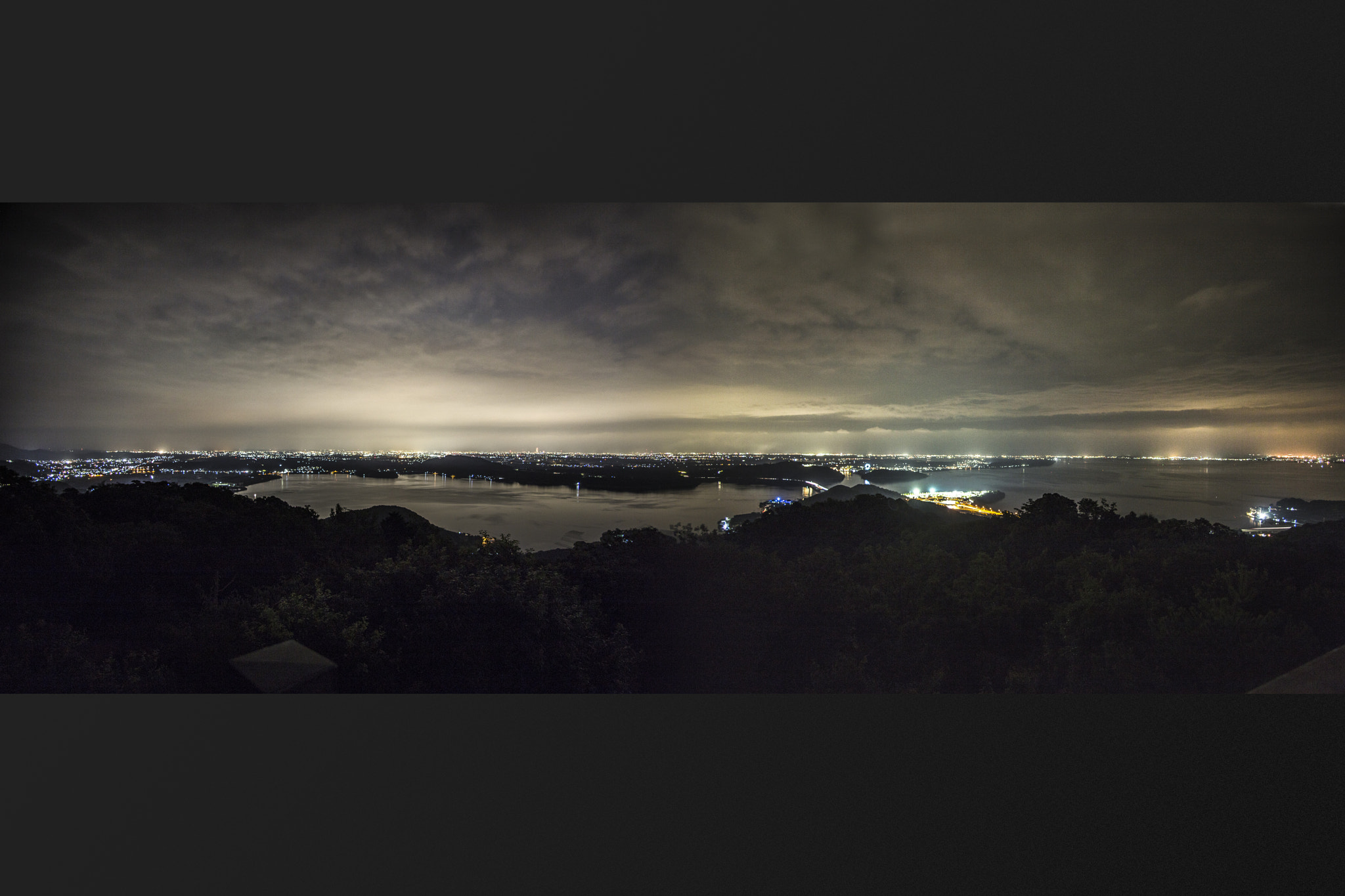 Canon EF 20-35mm F3.5-4.5 USM sample photo. Hamana lake night view photography