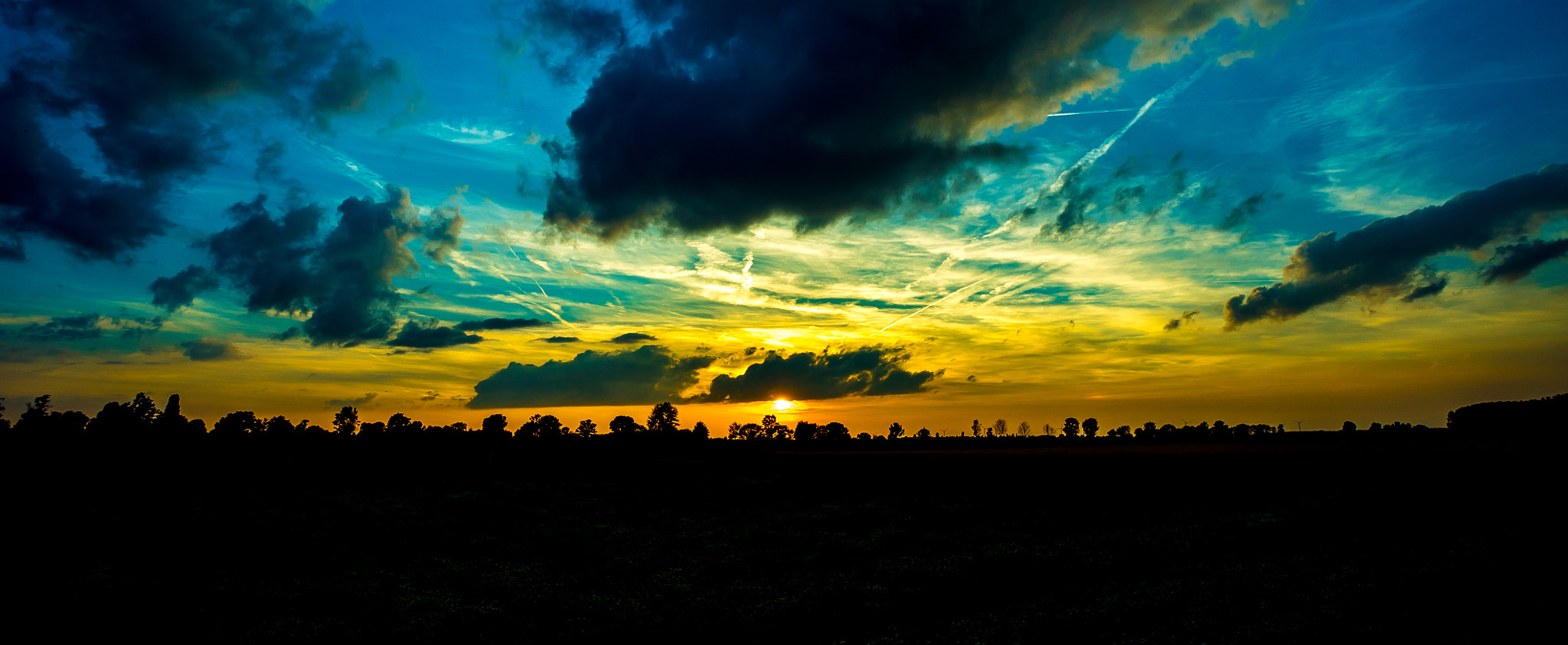 Sony a7S + Sony 70-400mm F4-5.6 G SSM sample photo. Colorful sky in belgium photography