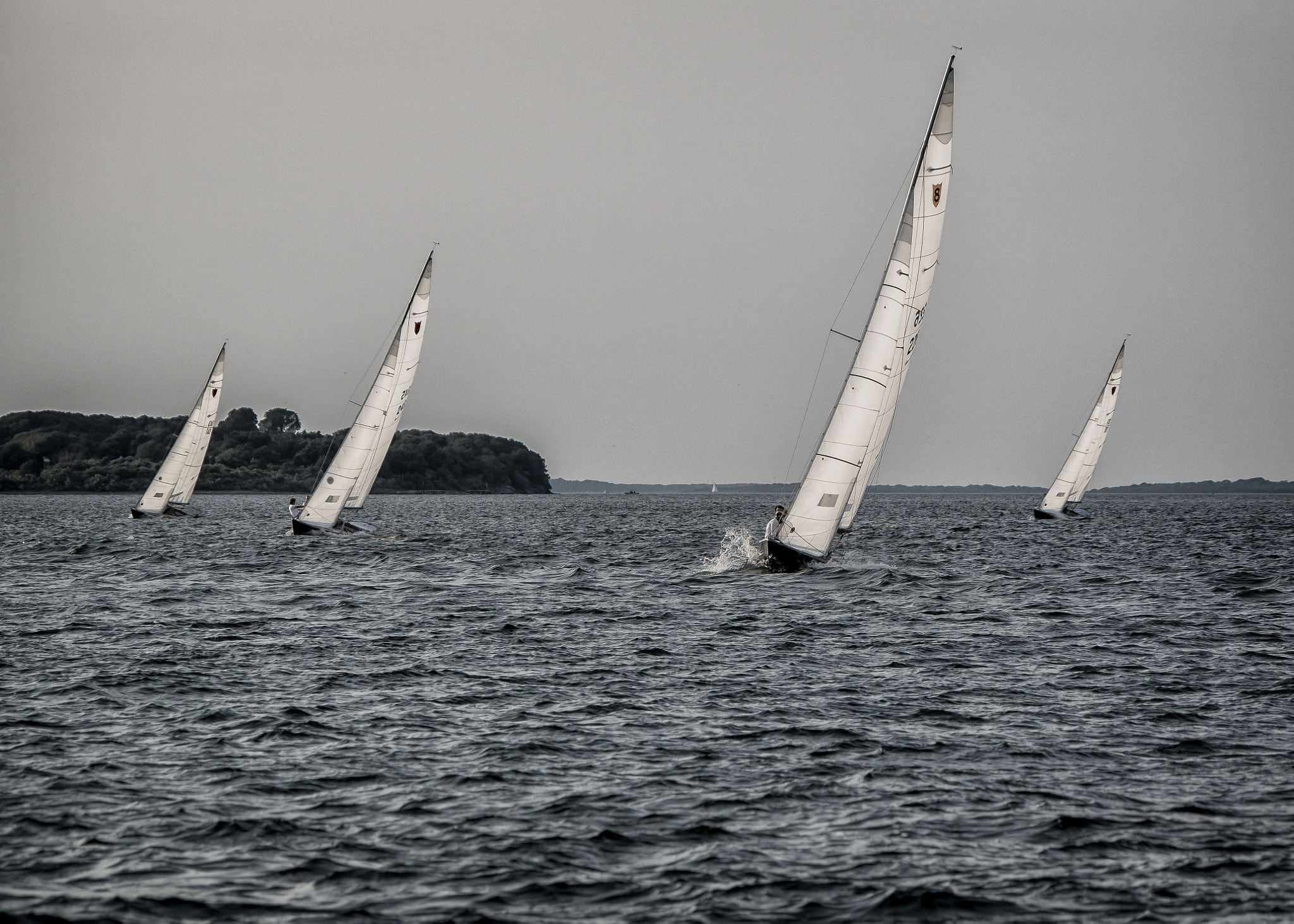 HD Pentax DA 55-300mm F4.0-5.8 ED WR sample photo. The race photography