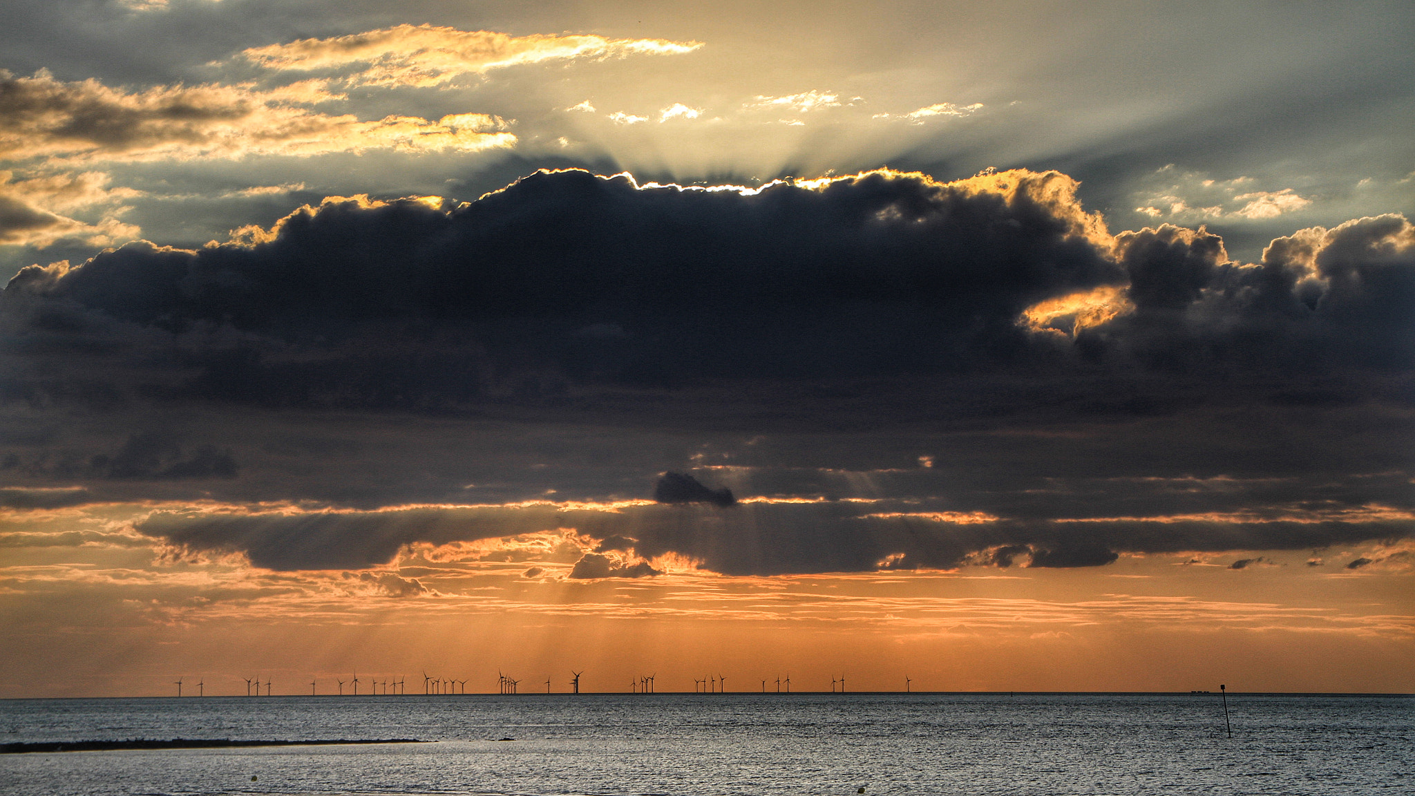 Canon EOS 7D + Canon 18-270mm sample photo. A view from margate about 1/2hr before sunset, the ... photography