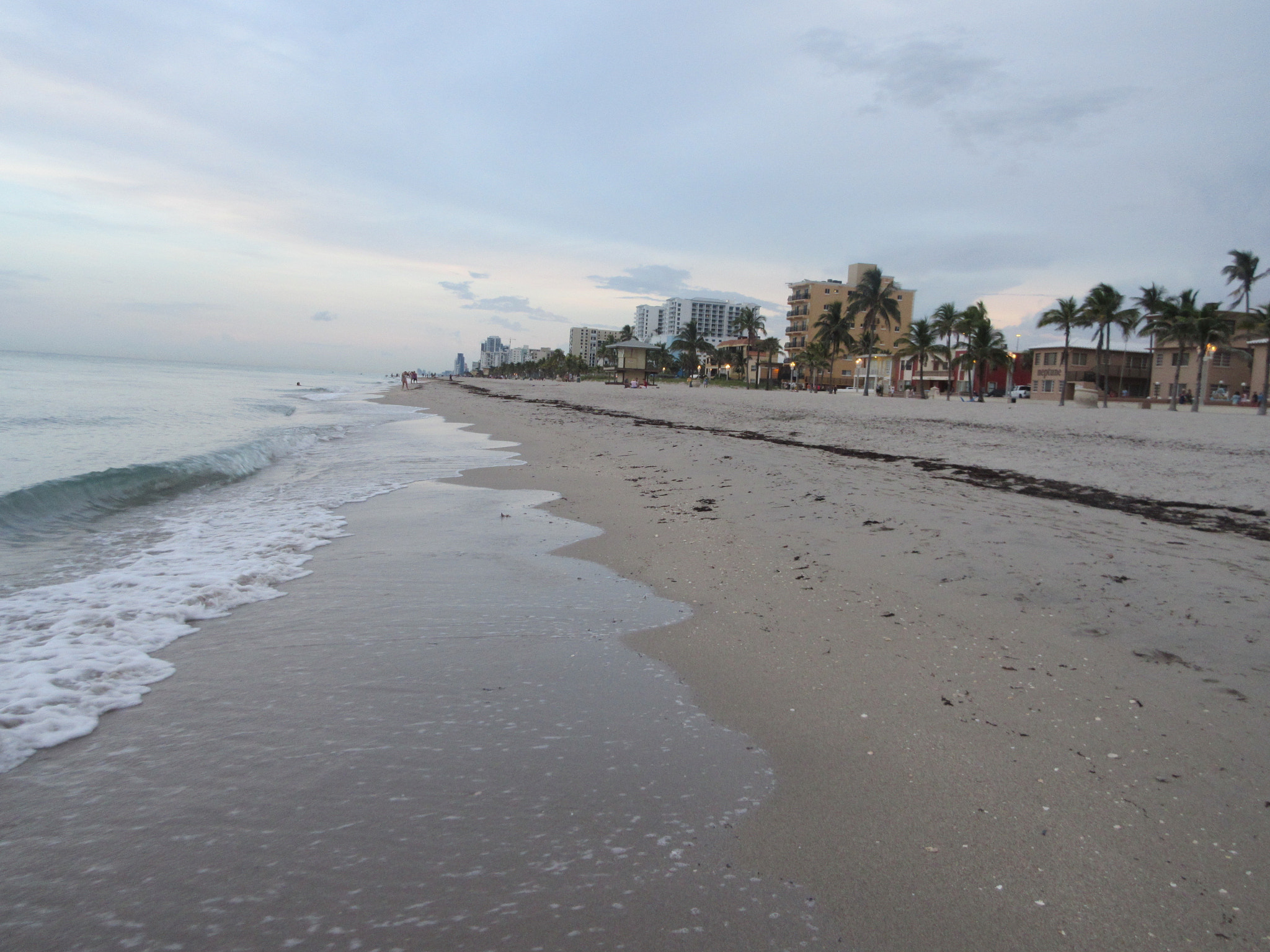 Canon PowerShot ELPH 340 HS (IXUS 265 HS / IXY 630) sample photo. Fort lauderdale 2016 photography