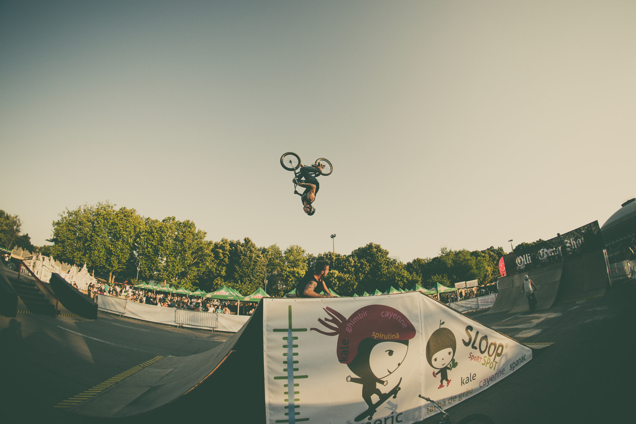 Nikon D5300 + Samyang 8mm F3.5 Aspherical IF MC Fisheye sample photo. Bmx tricks photography