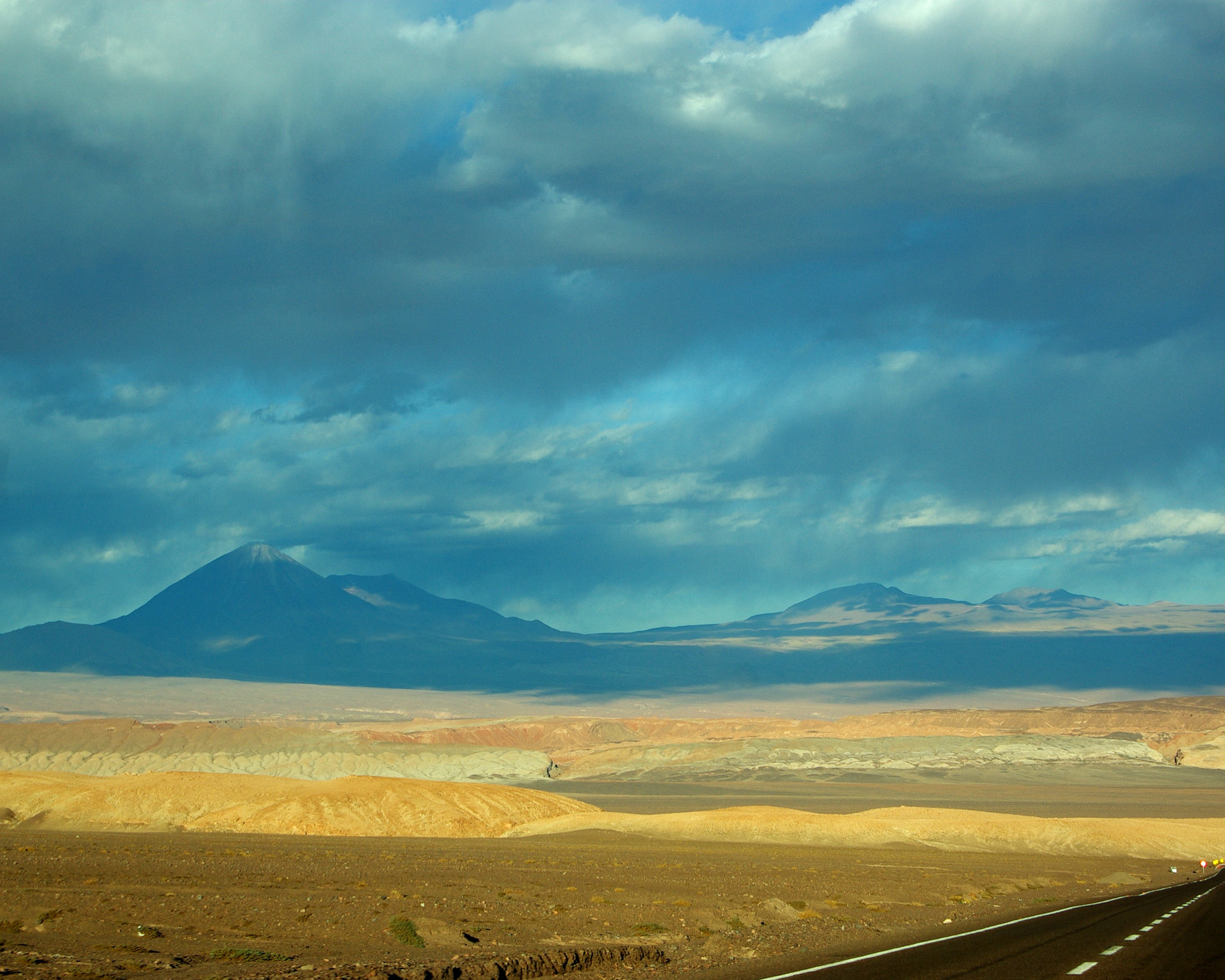 Pentax K10D + Pentax smc DA 16-45mm F4 ED AL sample photo. Rain in atacama photography