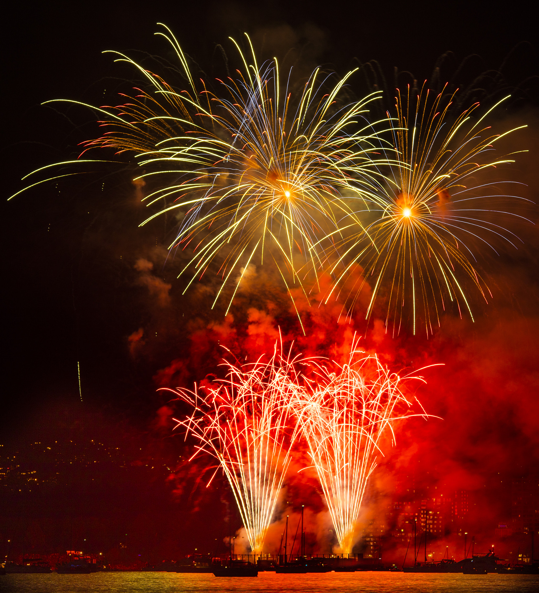Canon EOS 5DS R + Sigma 150-500mm F5-6.3 DG OS HSM sample photo. Fireworks at the celebration of light vancouver photography