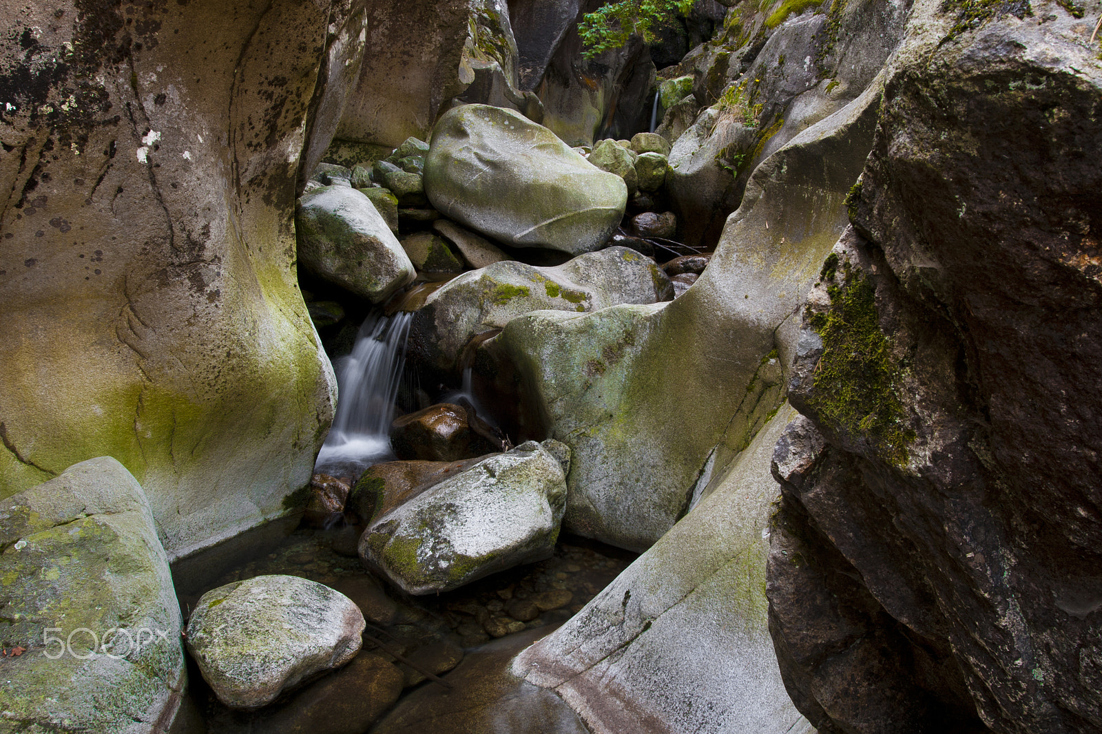 Canon EOS 400D (EOS Digital Rebel XTi / EOS Kiss Digital X) sample photo. Kostenets waterfall, small falls. bulgaria photography