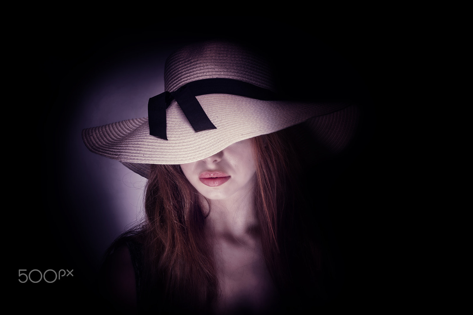 Nikon D3X + Nikon AF-S Nikkor 85mm F1.4G sample photo. Lady with a hat photography