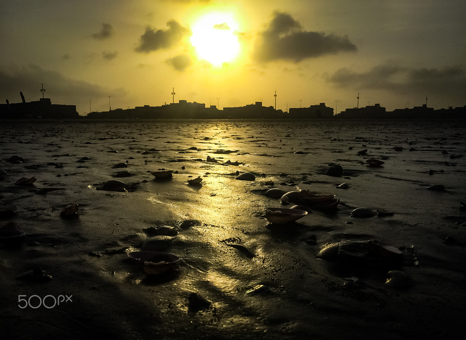 Apple iPhone6,1 sample photo. Golden beach photography